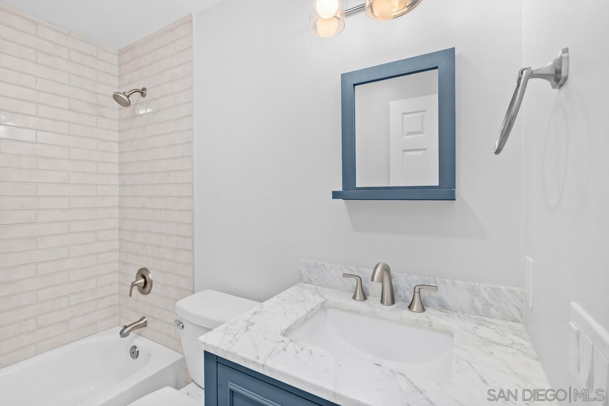 Detail Gallery Image 19 of 44 For 5845  Friars Rd  #1201,  San Diego,  CA 92110 - 3 Beds | 2 Baths