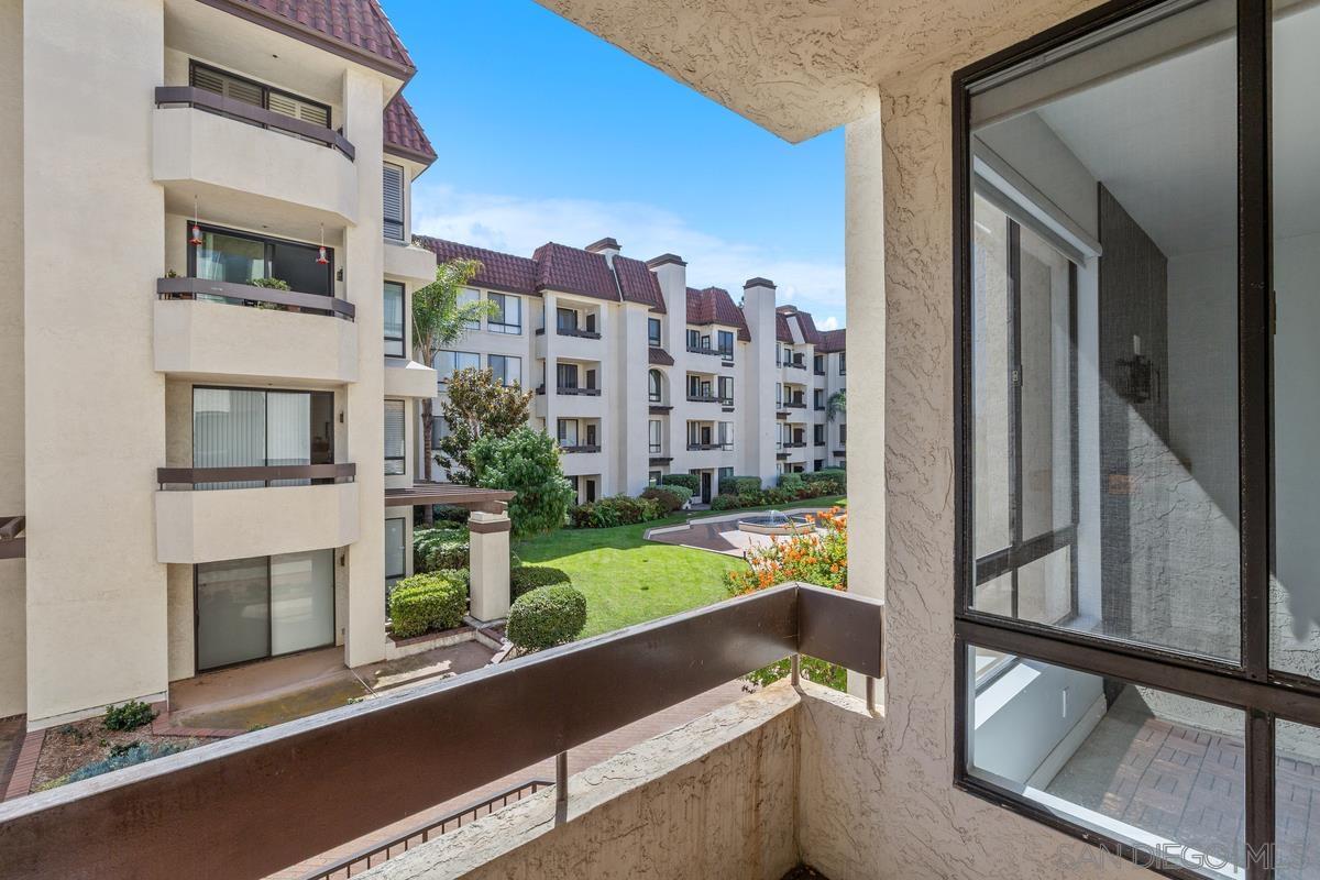 Detail Gallery Image 6 of 44 For 5845  Friars Rd  #1201,  San Diego,  CA 92110 - 3 Beds | 2 Baths