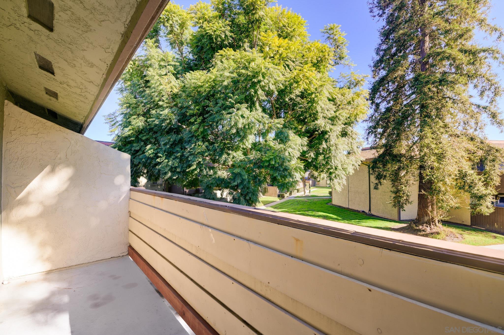 Detail Gallery Image 15 of 25 For 615  Fredricks Ave  #122,  Oceanside,  CA 92058 - 3 Beds | 1/1 Baths