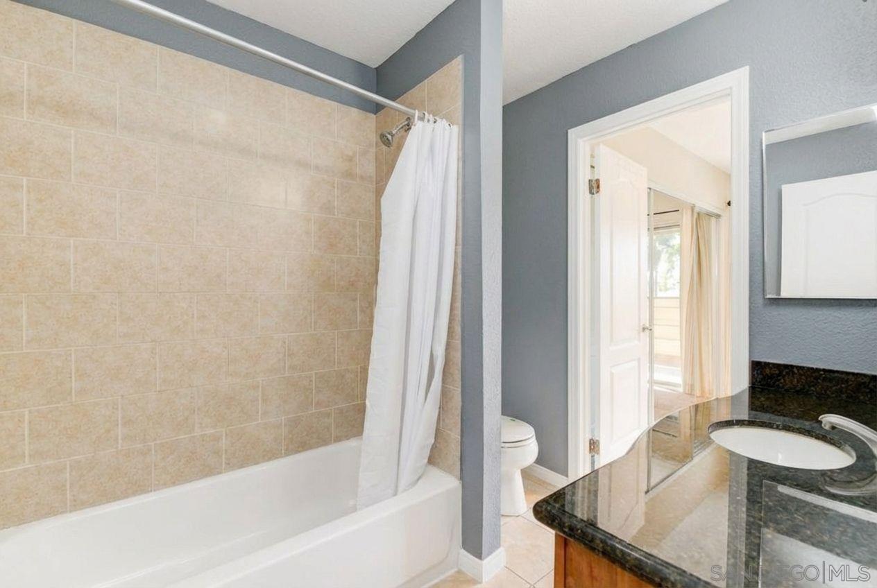 Detail Gallery Image 18 of 25 For 615  Fredricks Ave  #122,  Oceanside,  CA 92058 - 3 Beds | 1/1 Baths