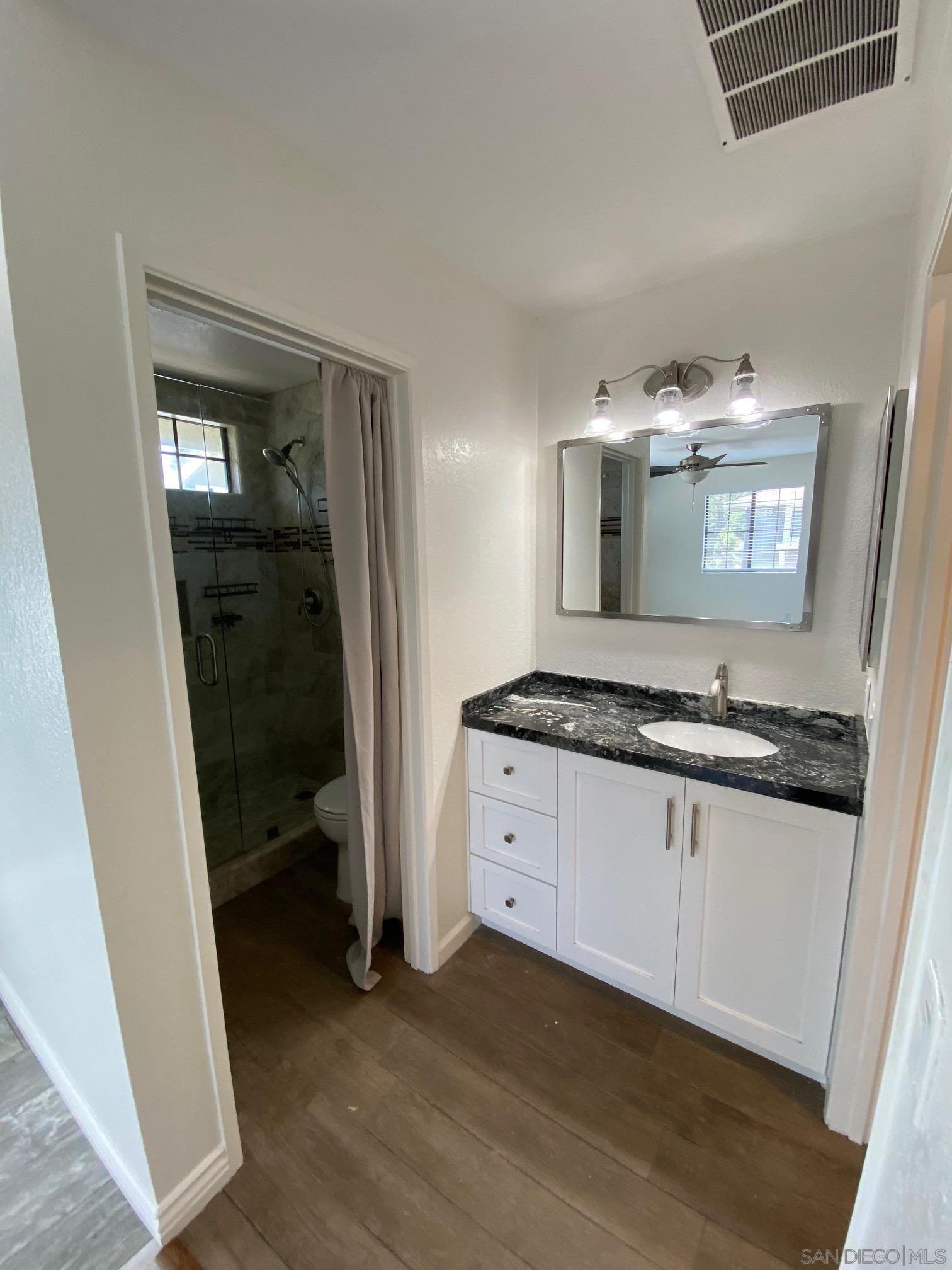 Detail Gallery Image 18 of 21 For 8834  Tamberly Ln  D, Santee,  CA 92071 - 2 Beds | 2 Baths