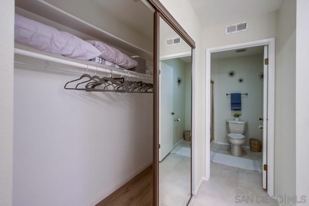 Detail Gallery Image 21 of 63 For 12242  Paseo Lucido  C, San Diego,  CA 92128 - 2 Beds | 2 Baths