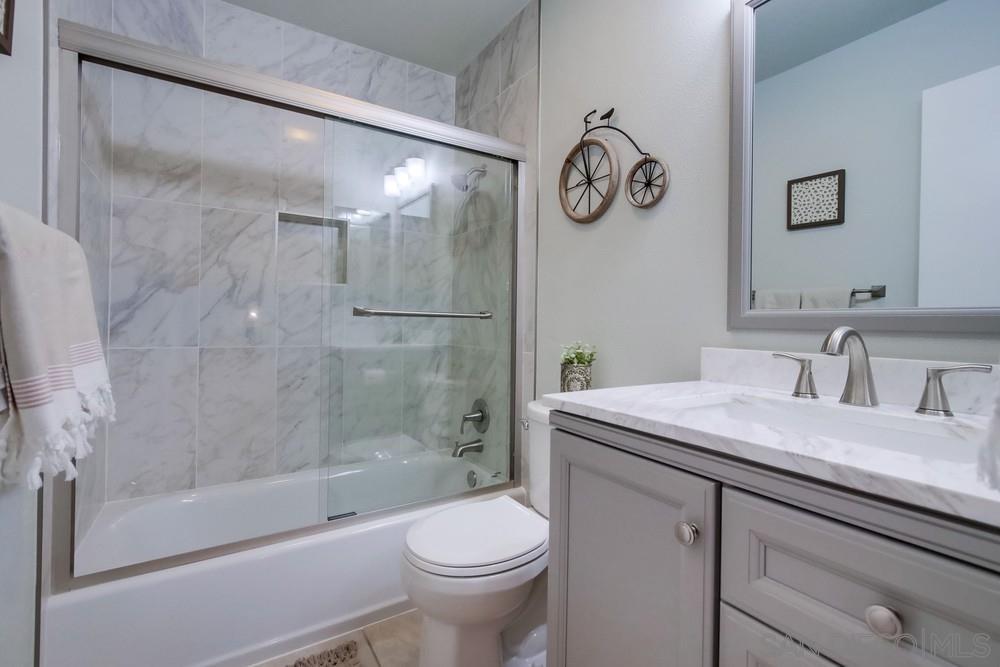 Detail Gallery Image 26 of 63 For 12242  Paseo Lucido  C, San Diego,  CA 92128 - 2 Beds | 2 Baths