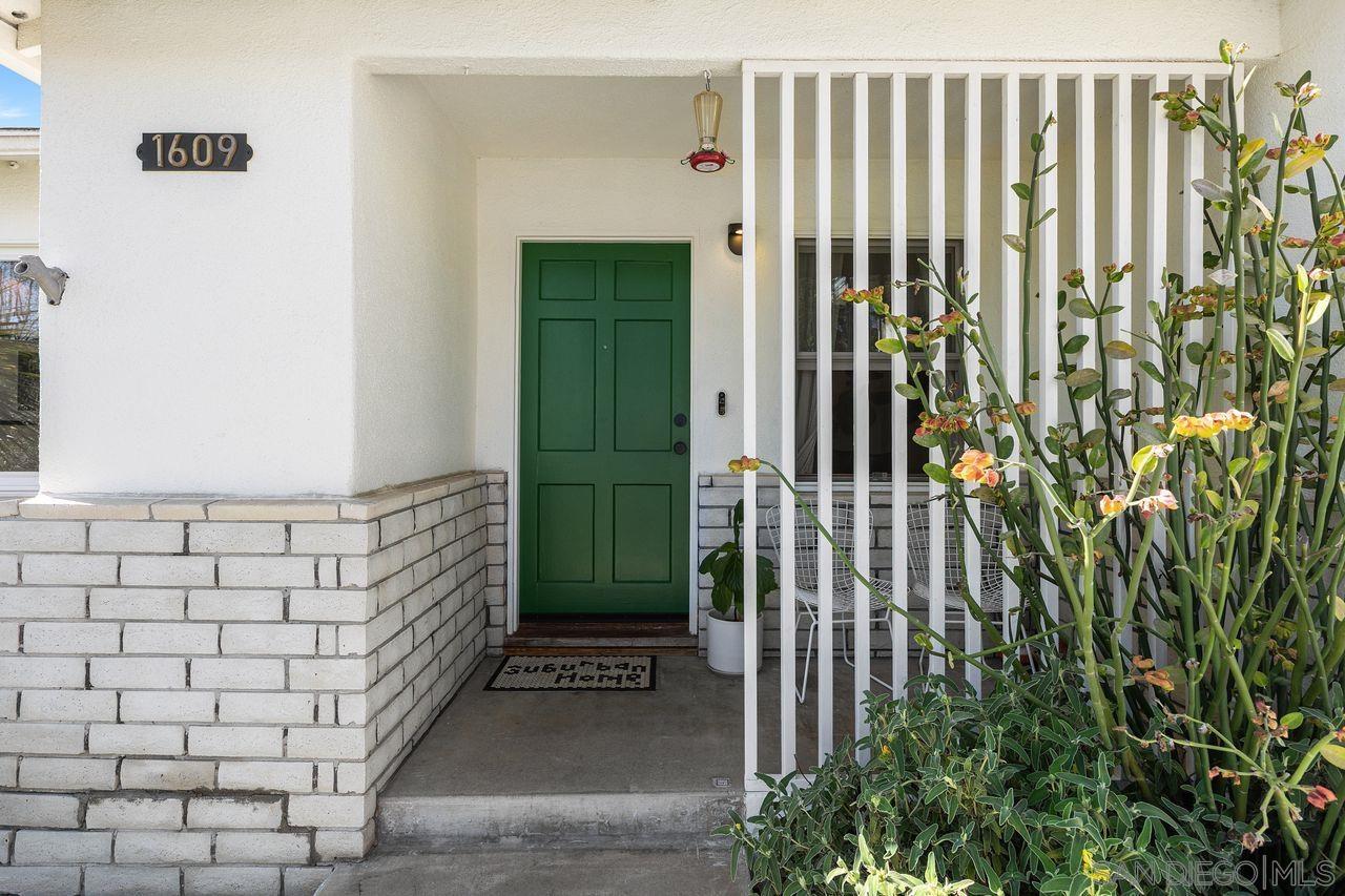 Detail Gallery Image 9 of 48 For 1609  Lopez St., Oceanside,  CA 92054 - 3 Beds | 1 Baths