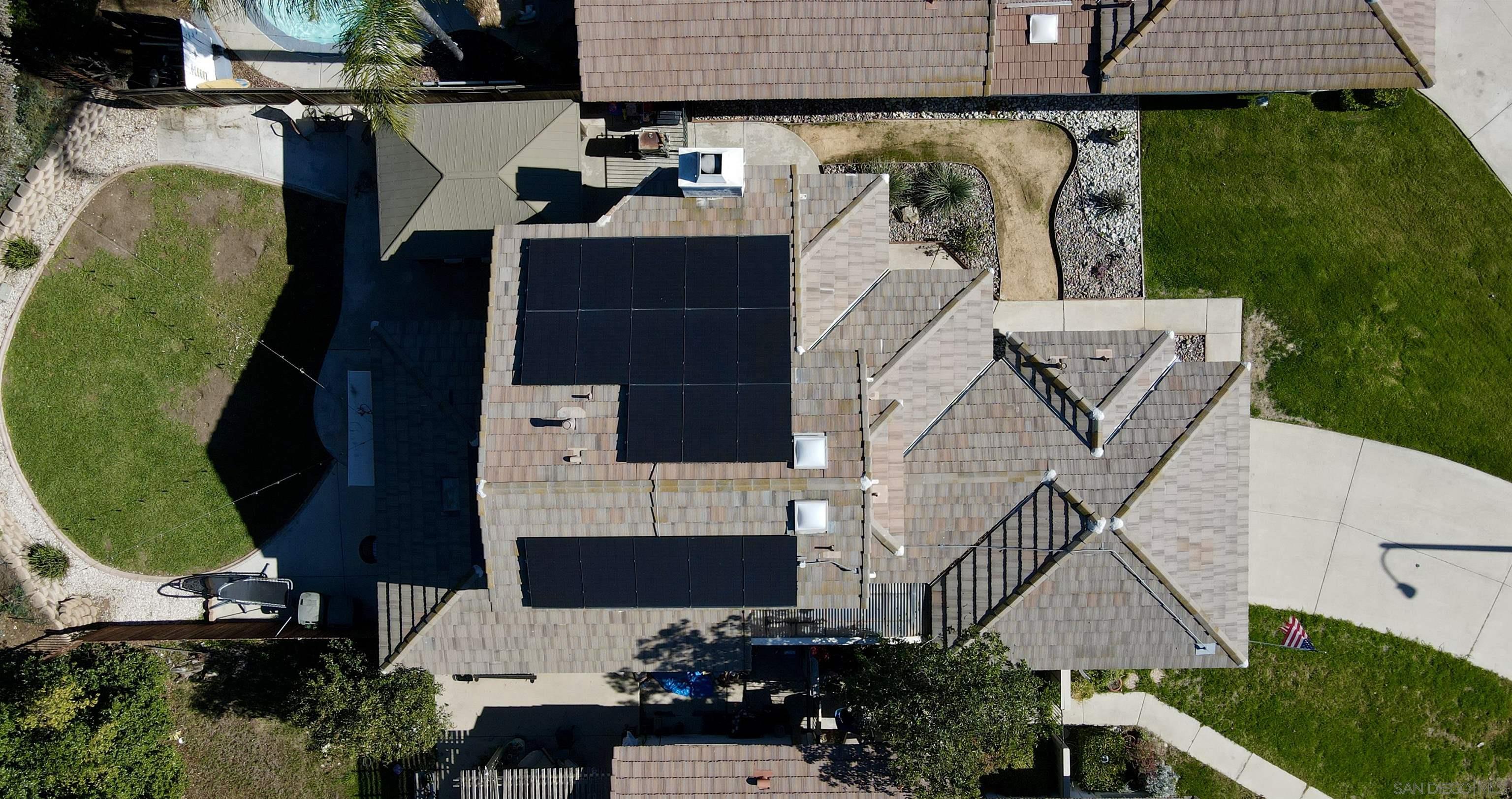 Detail Gallery Image 2 of 40 For 42040  Teatree Ct, Temecula,  CA 92591 - 4 Beds | 2 Baths