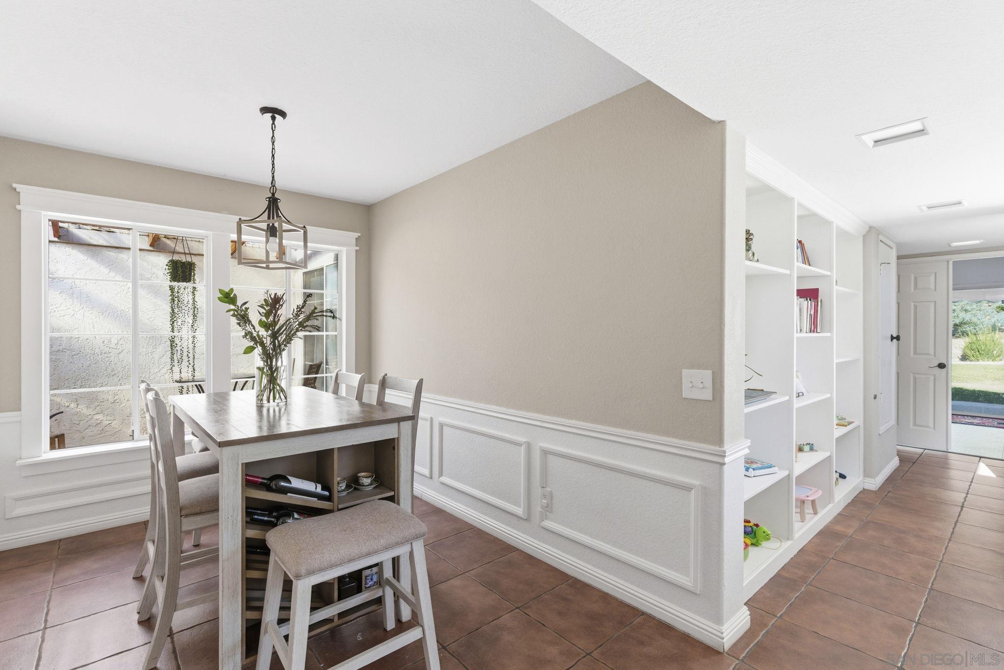 Detail Gallery Image 13 of 40 For 42040  Teatree Ct, Temecula,  CA 92591 - 4 Beds | 2 Baths