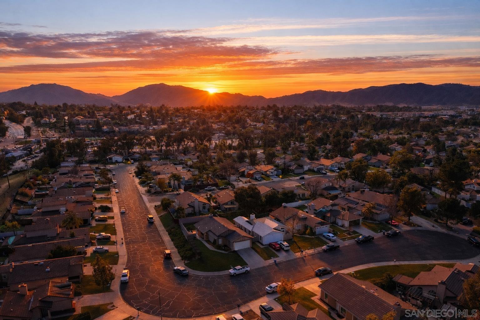 Detail Gallery Image 3 of 40 For 42040  Teatree Ct, Temecula,  CA 92591 - 4 Beds | 2 Baths