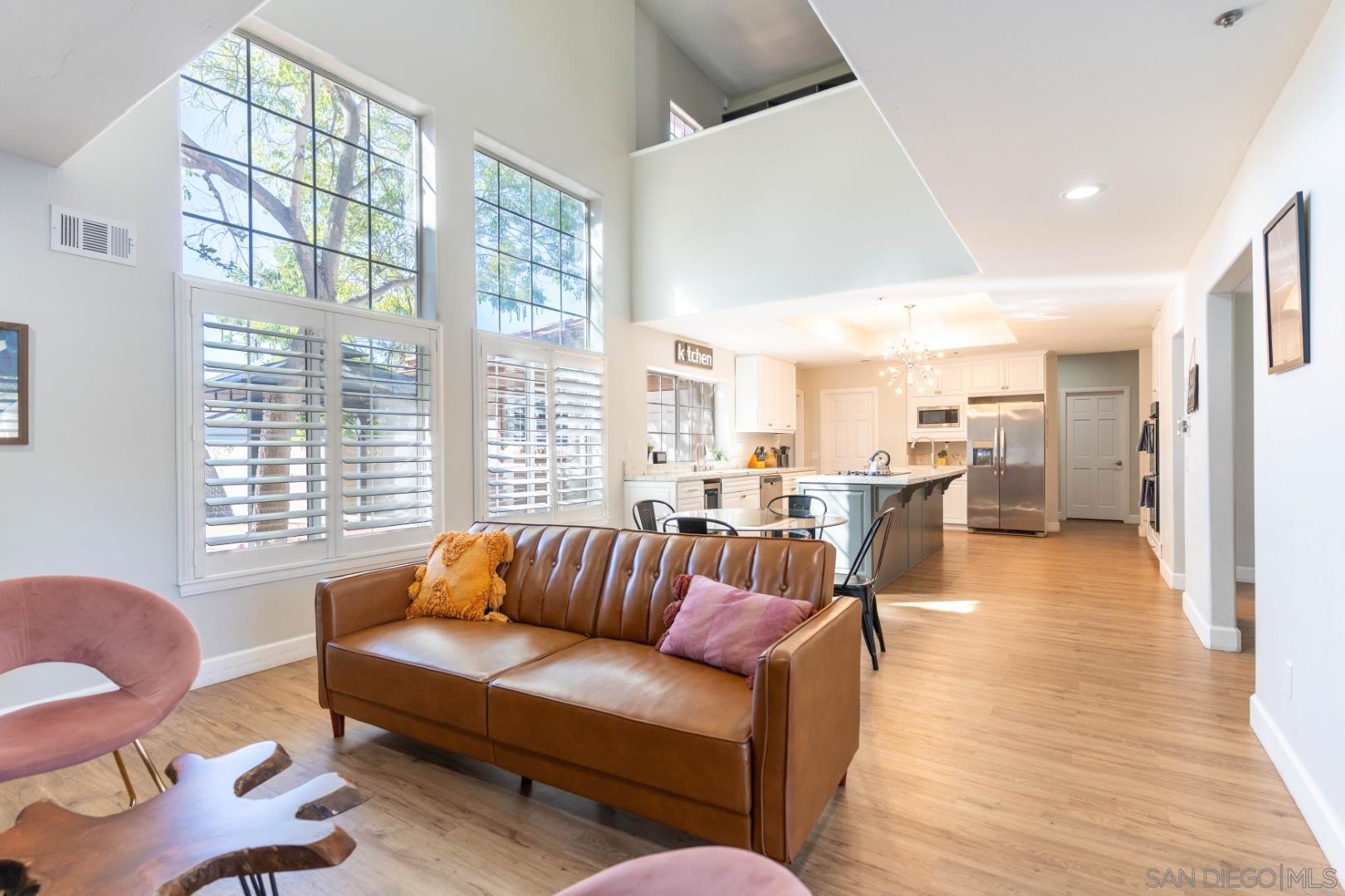 Detail Gallery Image 17 of 54 For 1696  Gil Way, Vista,  CA 92084 - 6 Beds | 6/1 Baths