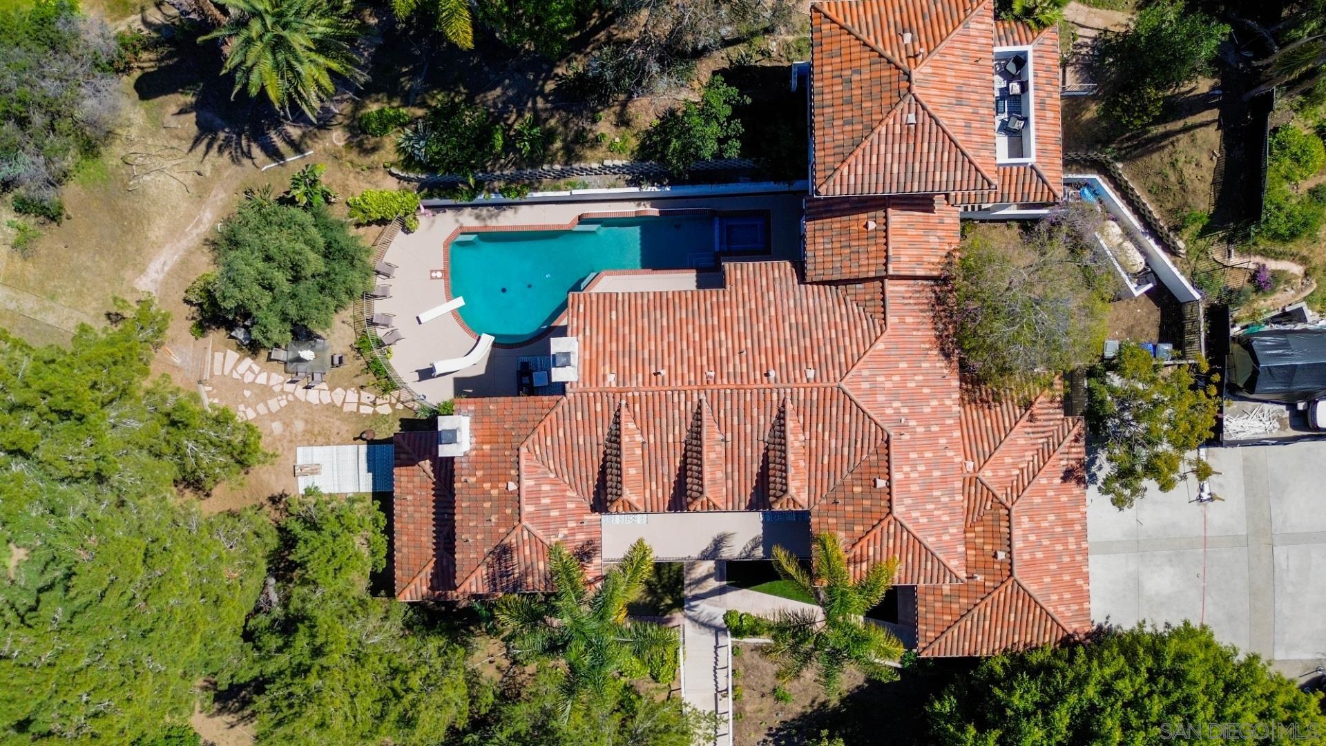 Detail Gallery Image 49 of 54 For 1696  Gil Way, Vista,  CA 92084 - 6 Beds | 6/1 Baths