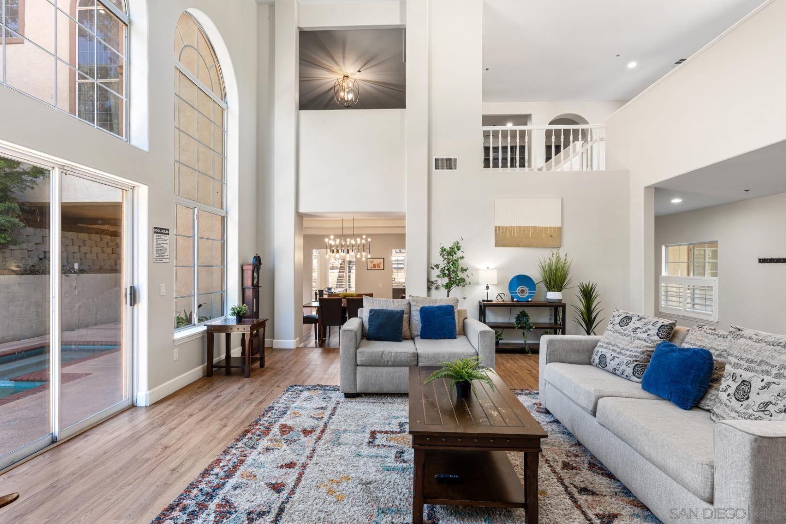 Detail Gallery Image 8 of 54 For 1696  Gil Way, Vista,  CA 92084 - 6 Beds | 6/1 Baths