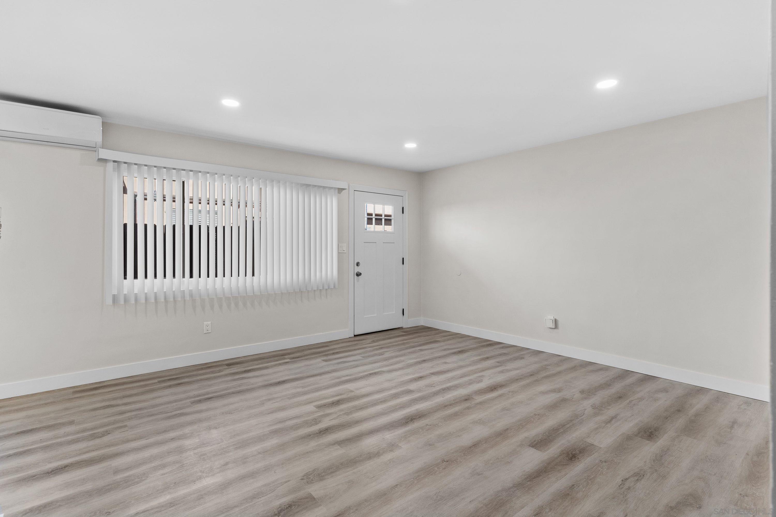 Detail Gallery Image 6 of 8 For 3821  Marlborough Ave, San Diego,  CA 92105 - 2 Beds | 1 Baths