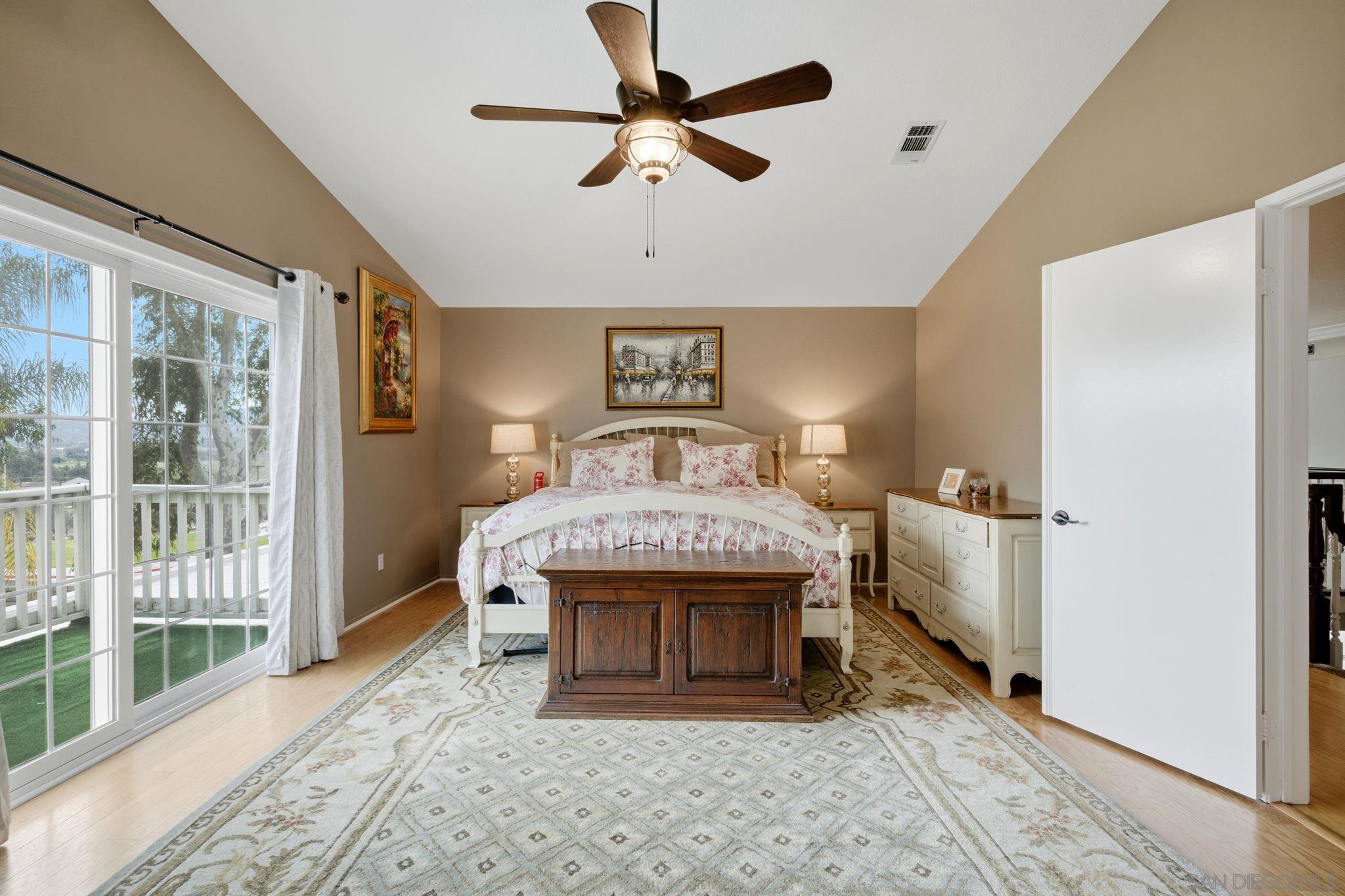 Detail Gallery Image 20 of 34 For 43084  Knightsbridge Way, Temecula,  CA 92592 - 5 Beds | 2/1 Baths