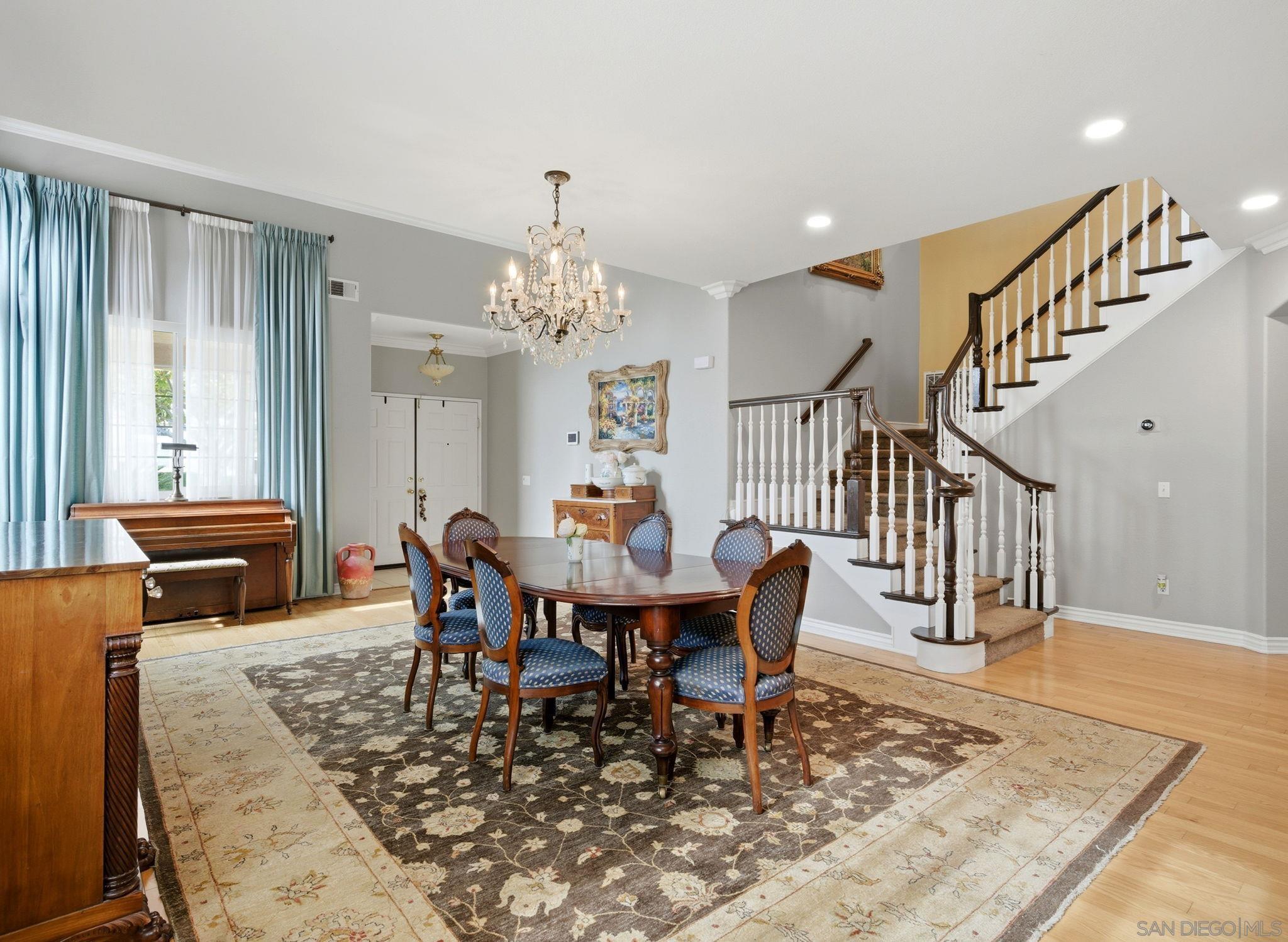 Detail Gallery Image 6 of 34 For 43084  Knightsbridge Way, Temecula,  CA 92592 - 5 Beds | 2/1 Baths