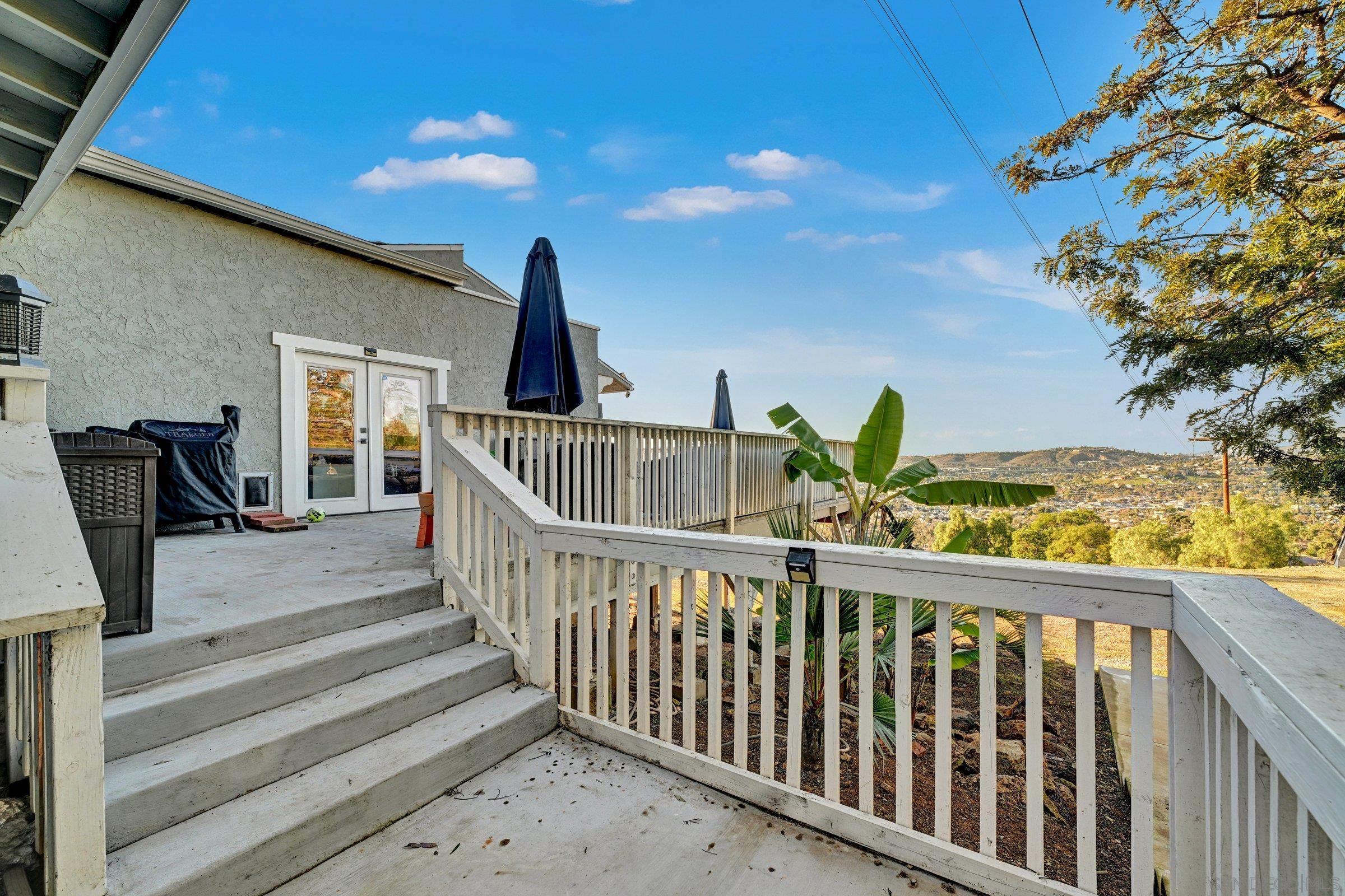 Detail Gallery Image 41 of 51 For 2312  Helix St., Spring Valley,  CA 91977 - 3 Beds | 3 Baths