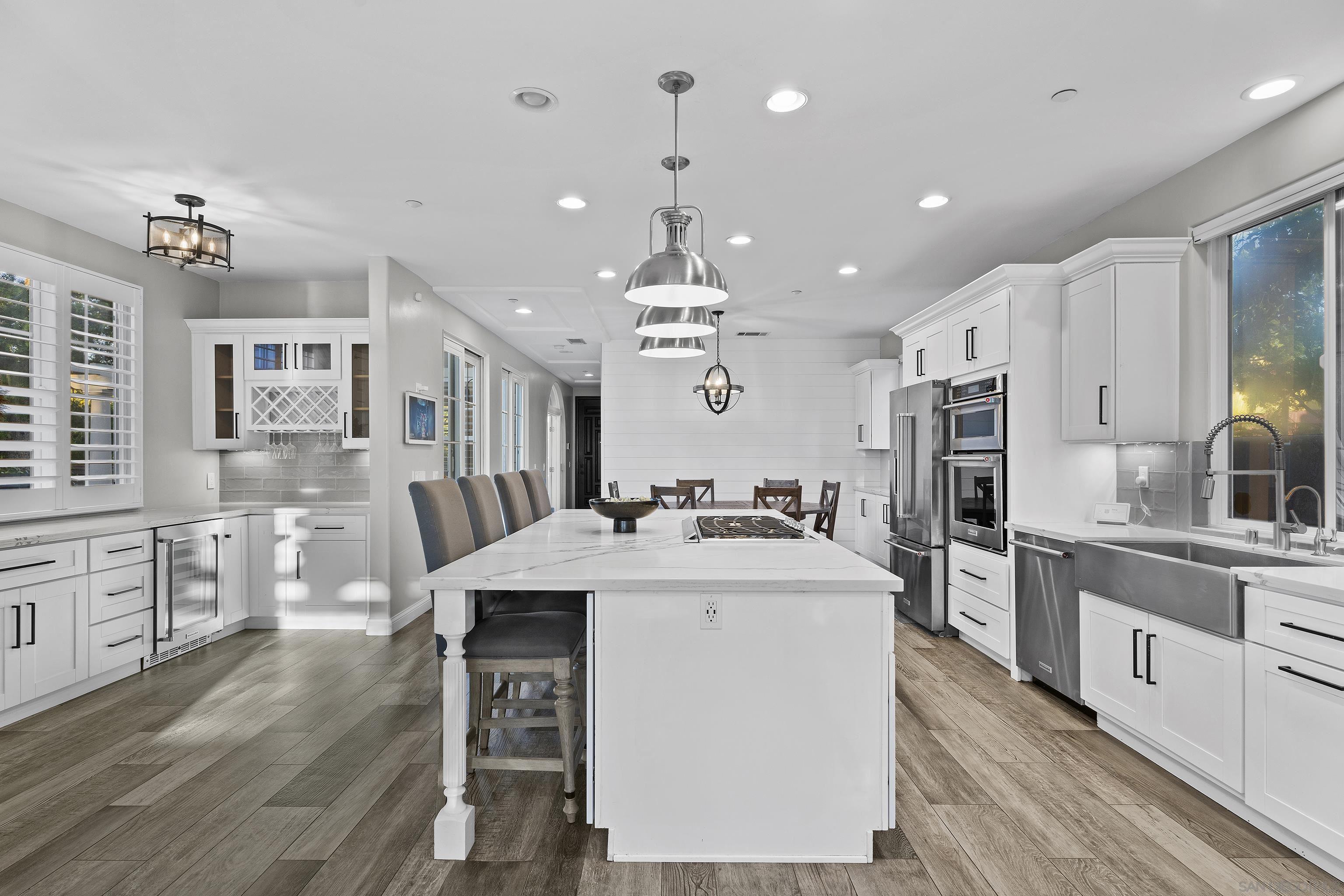 Front Image Thumbnail for SD260001526