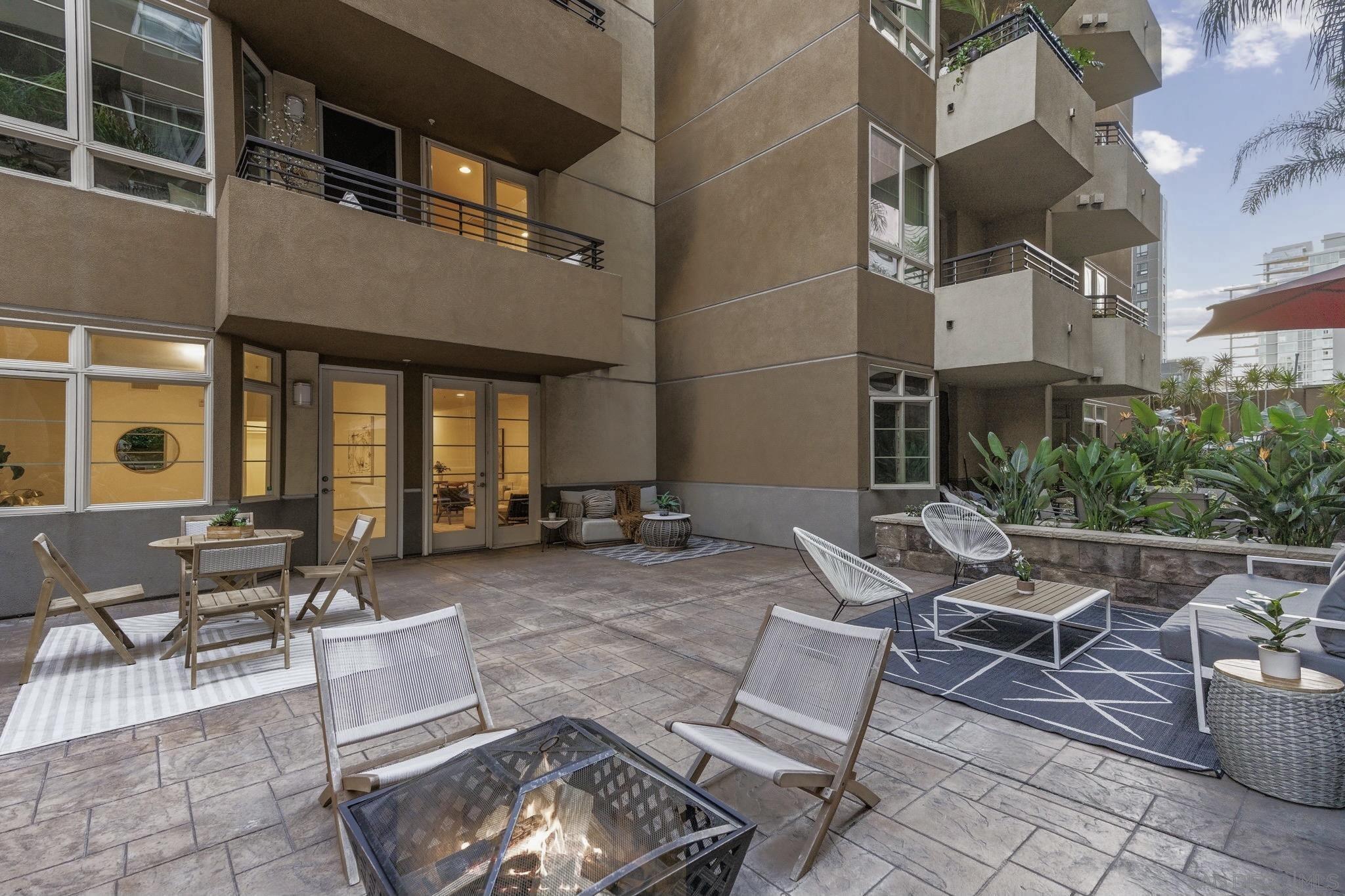 Detail Gallery Image 2 of 40 For 1480  Broadway  #2210,  San Diego,  CA 92101 - 2 Beds | 2 Baths