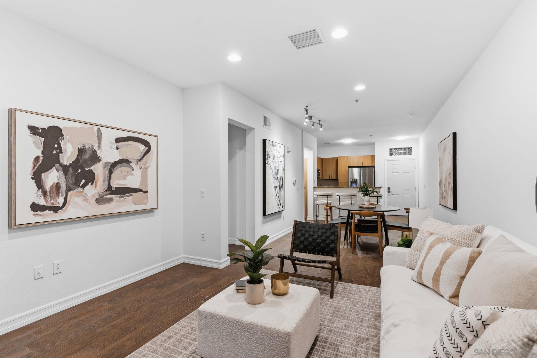 Detail Gallery Image 7 of 40 For 1480  Broadway  #2210,  San Diego,  CA 92101 - 2 Beds | 2 Baths