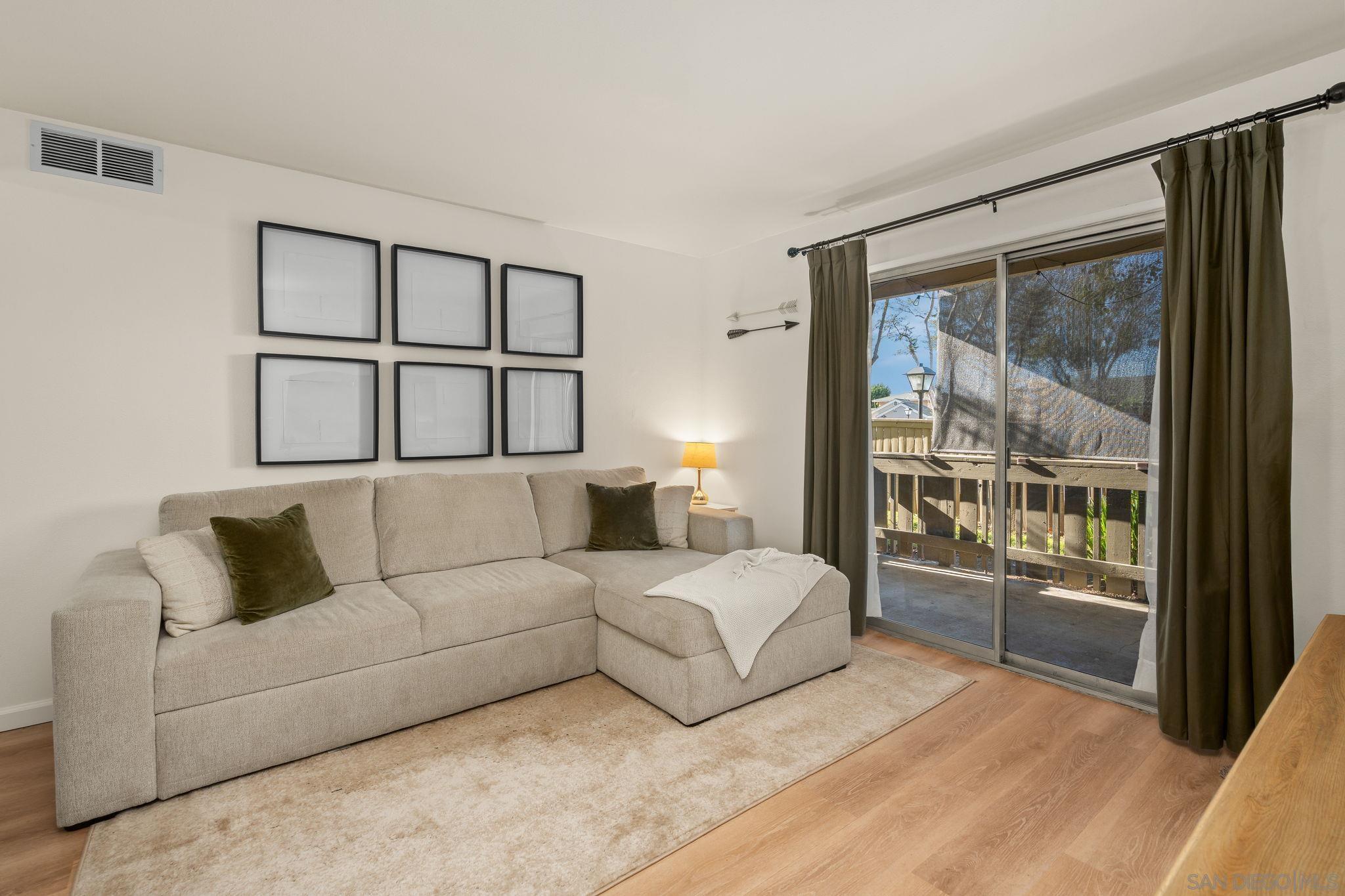 Front Image Thumbnail for SD260001534