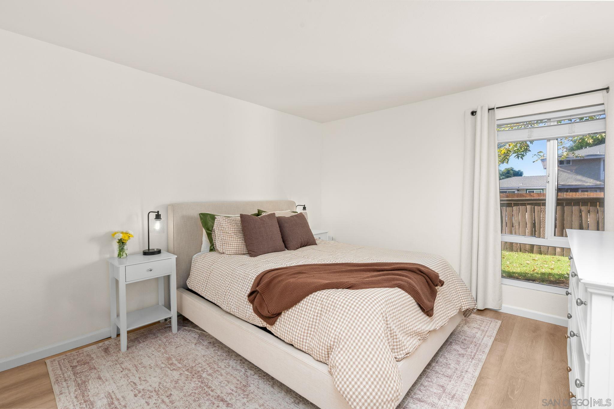 Detail Gallery Image 15 of 31 For 2528  White Oak Pl  #3,  Escondido,  CA 92027 - 2 Beds | 1 Baths