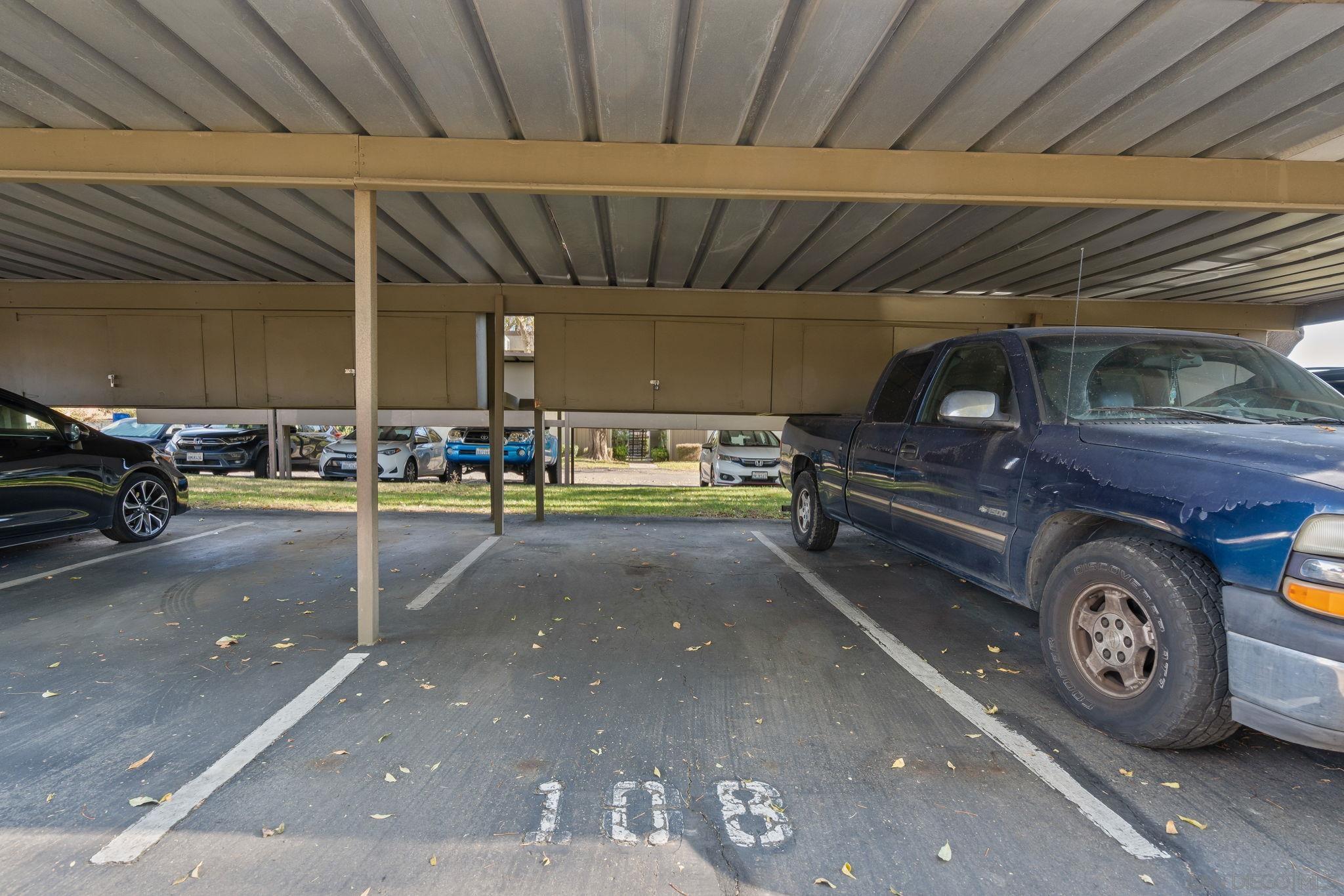 Detail Gallery Image 29 of 31 For 2528  White Oak Pl  #3,  Escondido,  CA 92027 - 2 Beds | 1 Baths