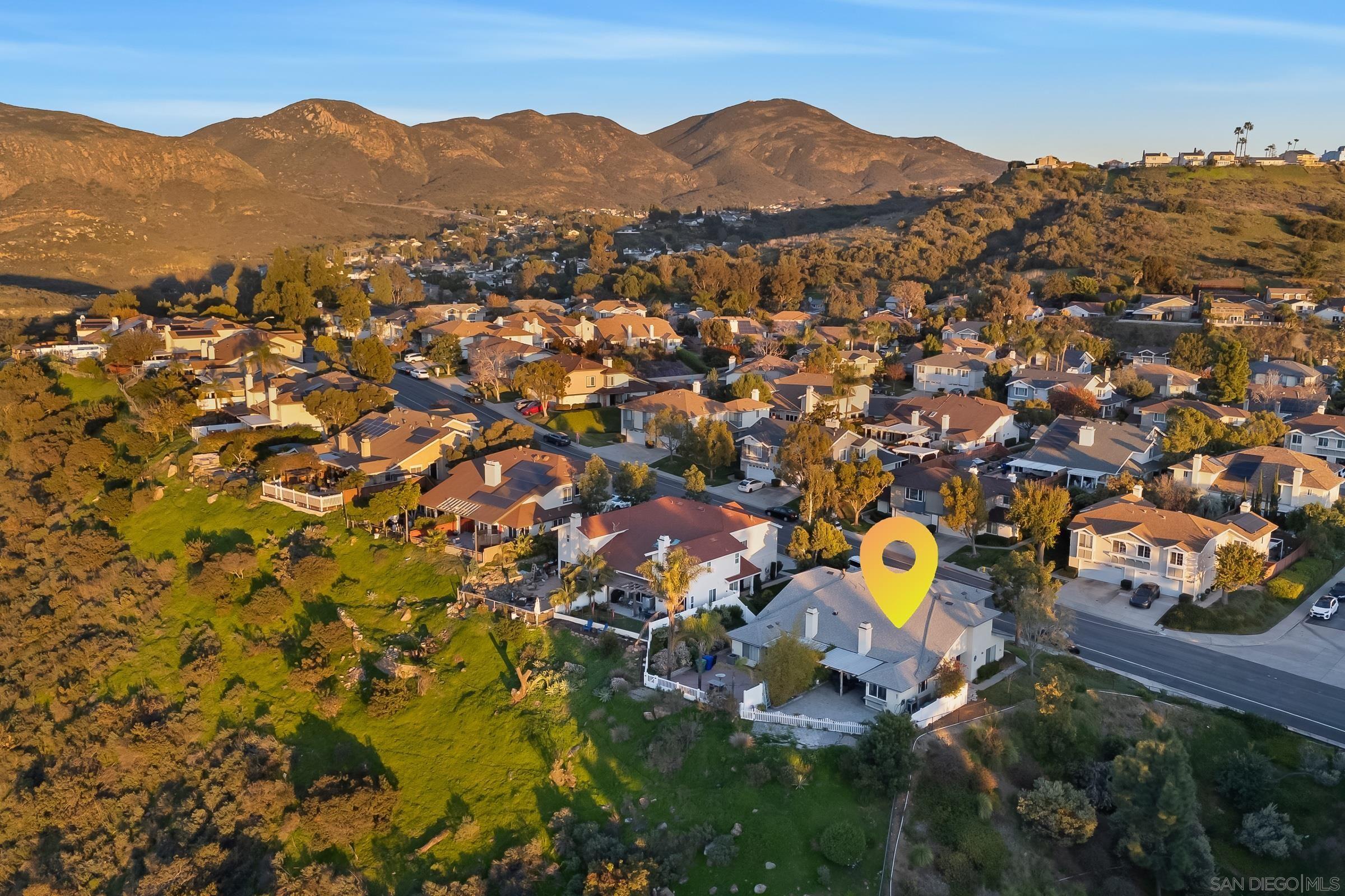 Detail Gallery Image 2 of 36 For 8004  Mission Vista, San Diego,  CA 92120 - 3 Beds | 2/1 Baths