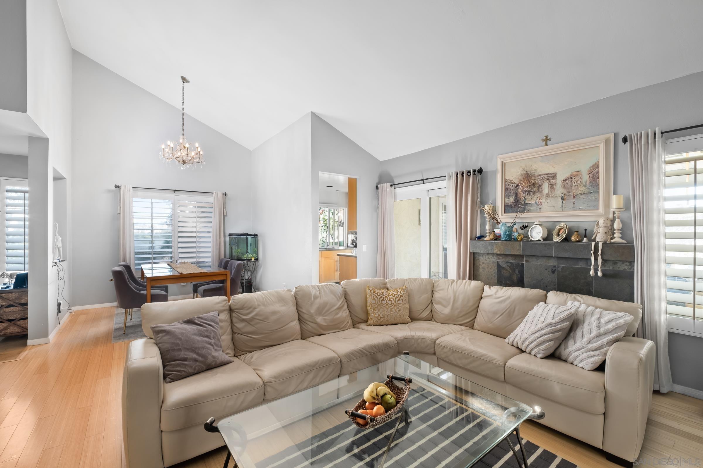 Detail Gallery Image 9 of 36 For 8004  Mission Vista, San Diego,  CA 92120 - 3 Beds | 2/1 Baths