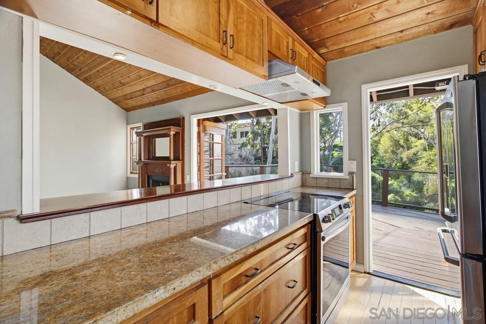 Detail Gallery Image 10 of 75 For 4170  Ingalls, San Diego,  CA 92103 - 3 Beds | 3 Baths