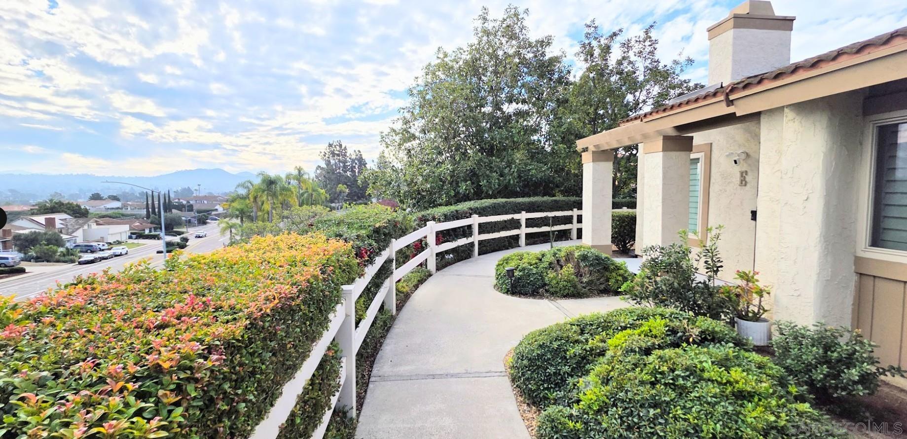 Front Image Thumbnail for SD260001624