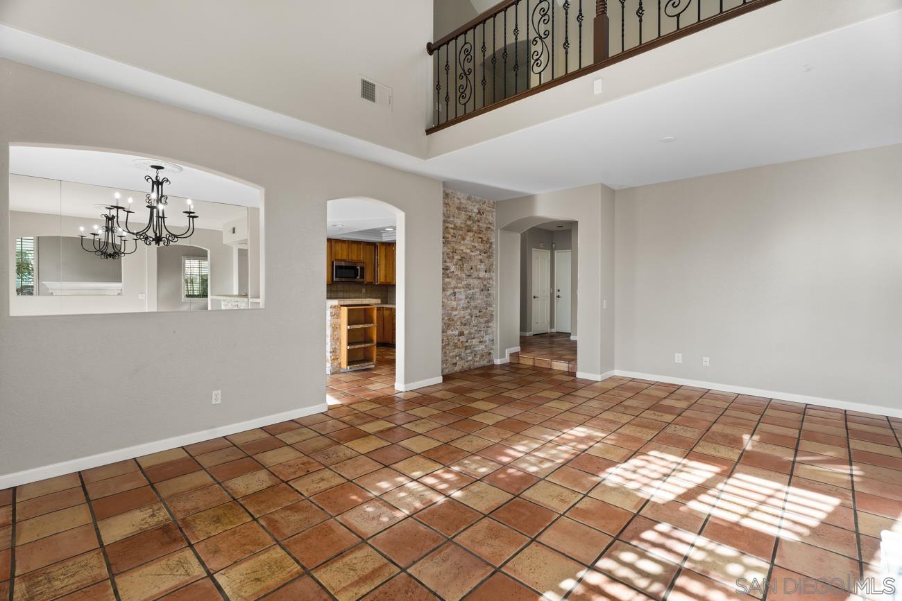 Detail Gallery Image 7 of 32 For 1892  Matin Cir  #173,  San Marcos,  CA 92069 - 4 Beds | 3/1 Baths