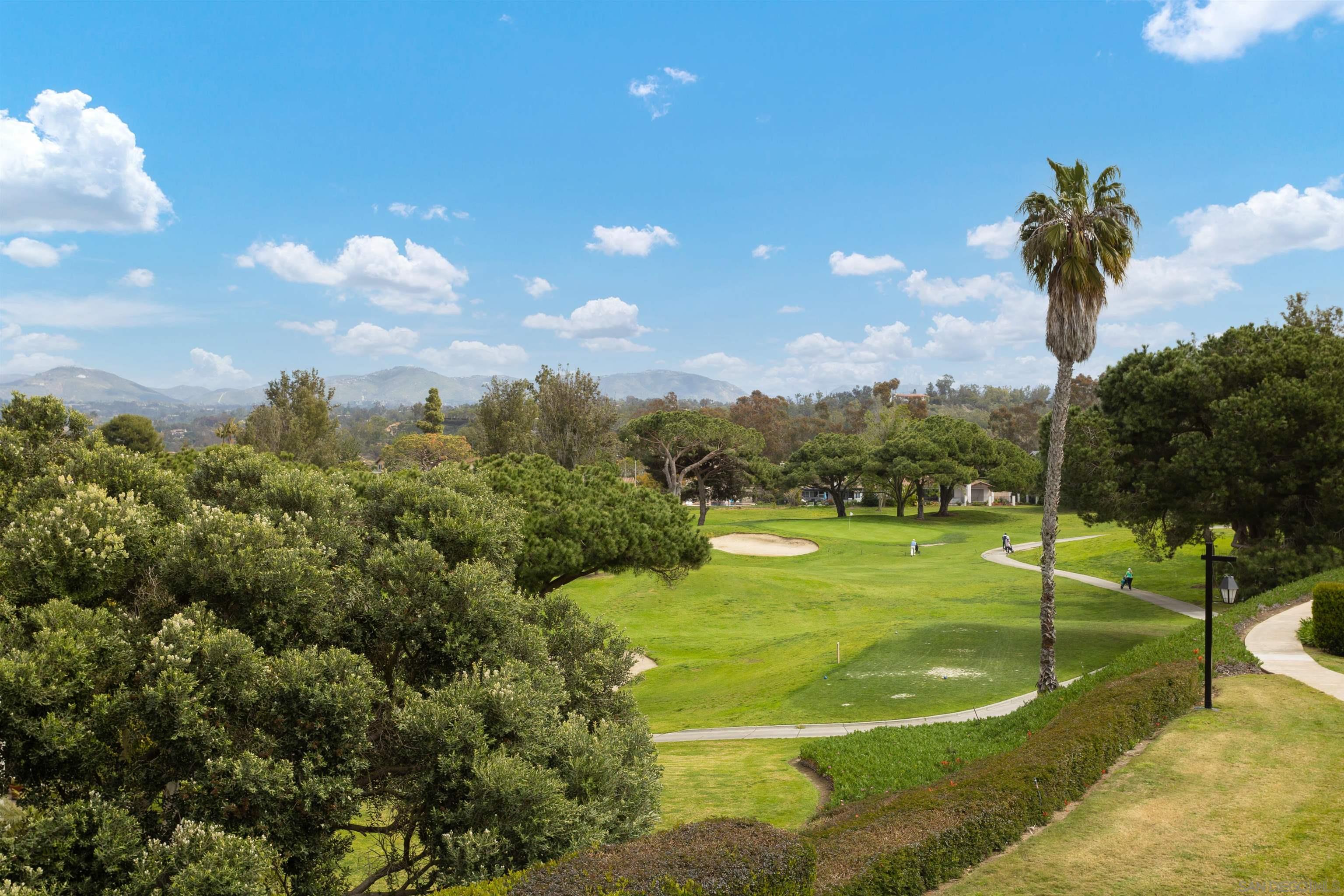 Detail Gallery Image 2 of 46 For 115  Vallarta Ct, Solana Beach,  CA 92075 - 2 Beds | 2 Baths