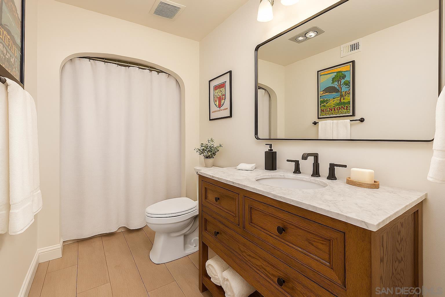 Detail Gallery Image 11 of 46 For 115  Vallarta Ct, Solana Beach,  CA 92075 - 2 Beds | 2 Baths