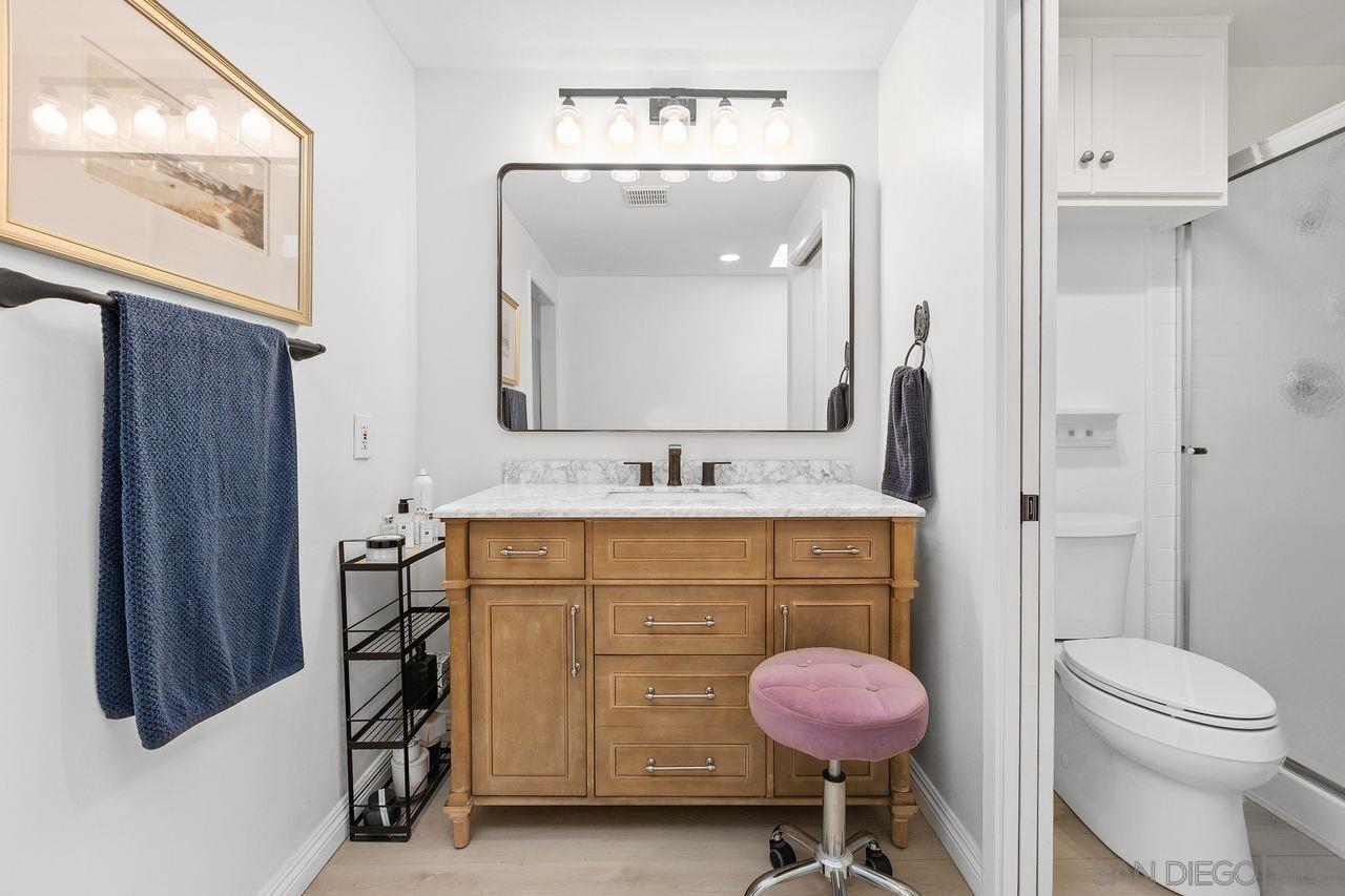 Detail Gallery Image 11 of 40 For 115  Vallarta Ct, Solana Beach,  CA 92075 - 2 Beds | 2 Baths