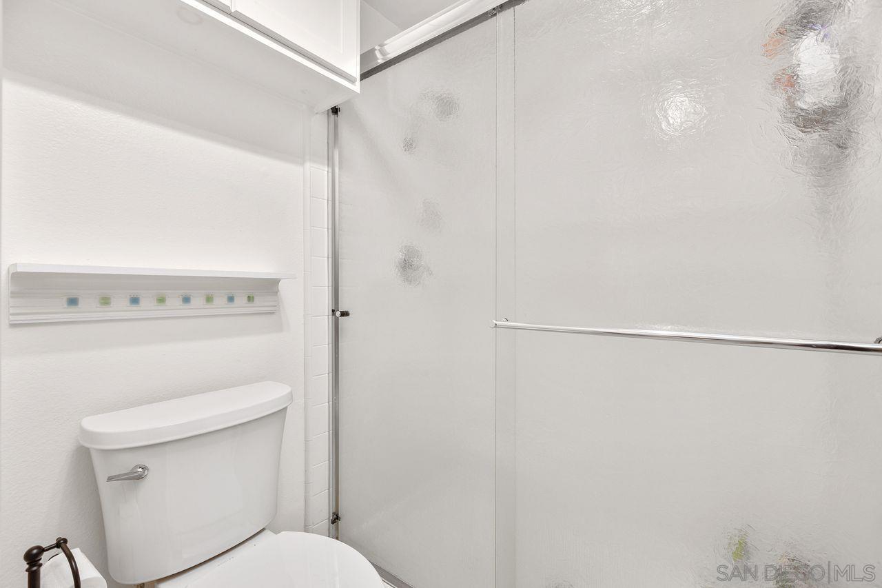 Detail Gallery Image 12 of 40 For 115  Vallarta Ct, Solana Beach,  CA 92075 - 2 Beds | 2 Baths