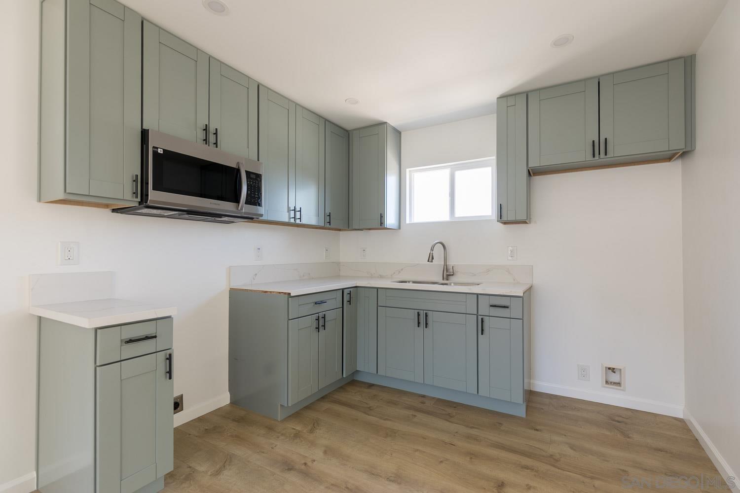 Detail Gallery Image 19 of 28 For 279  Coralwood Ct, Chula Vista,  CA 91910 - – Beds | – Baths