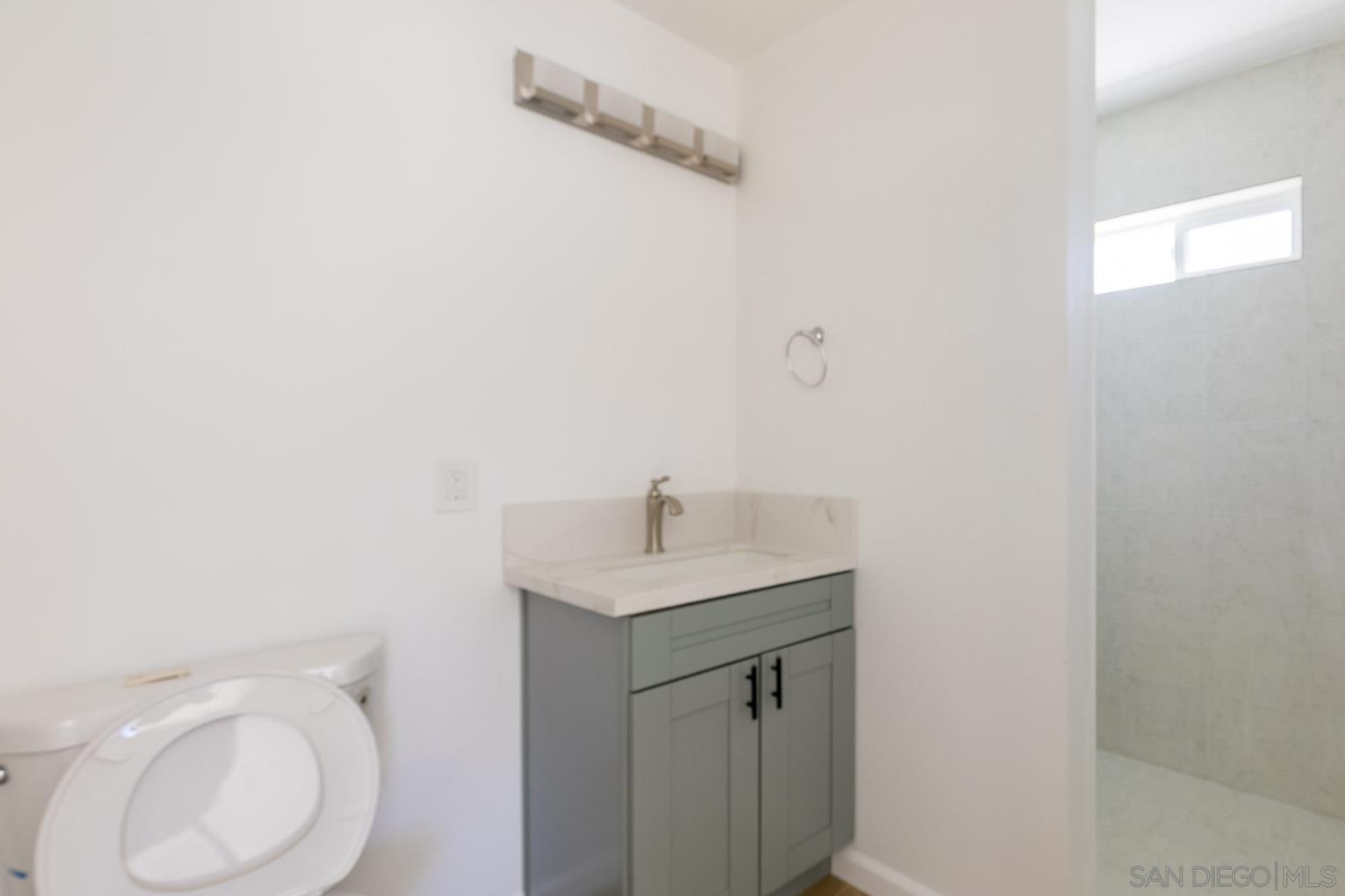 Detail Gallery Image 20 of 28 For 279  Coralwood Ct, Chula Vista,  CA 91910 - – Beds | – Baths