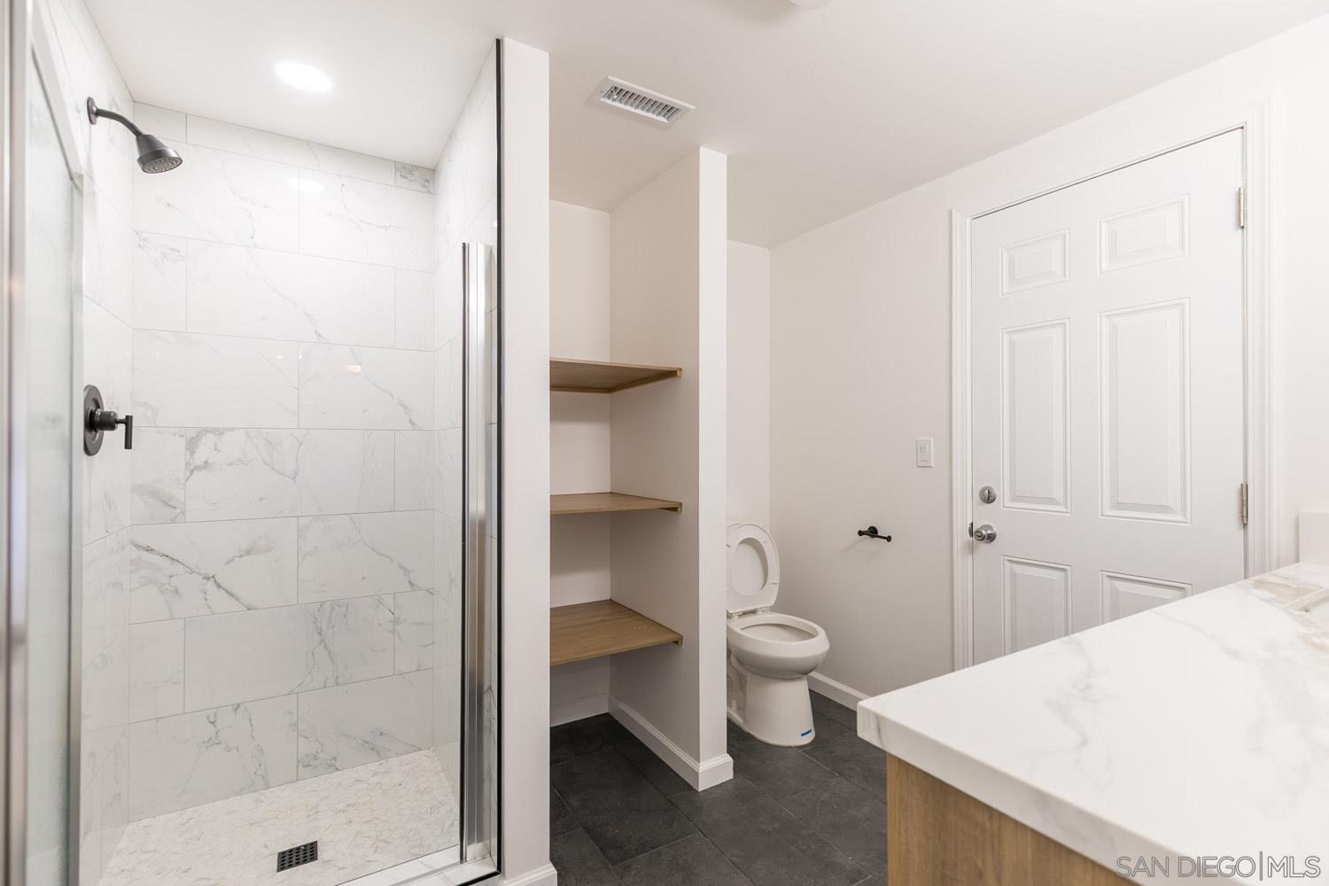 Detail Gallery Image 8 of 28 For 279  Coralwood Ct, Chula Vista,  CA 91910 - – Beds | – Baths