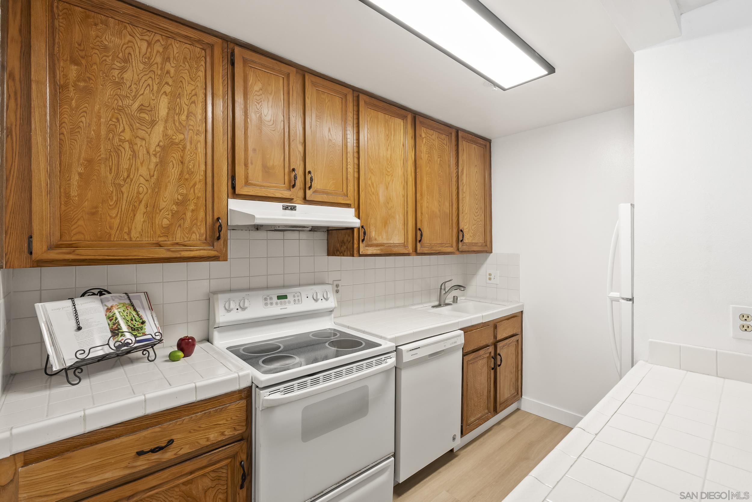 Detail Gallery Image 14 of 36 For 727  Sapphire St  #301,  San Diego,  CA 92109 - 2 Beds | 2 Baths