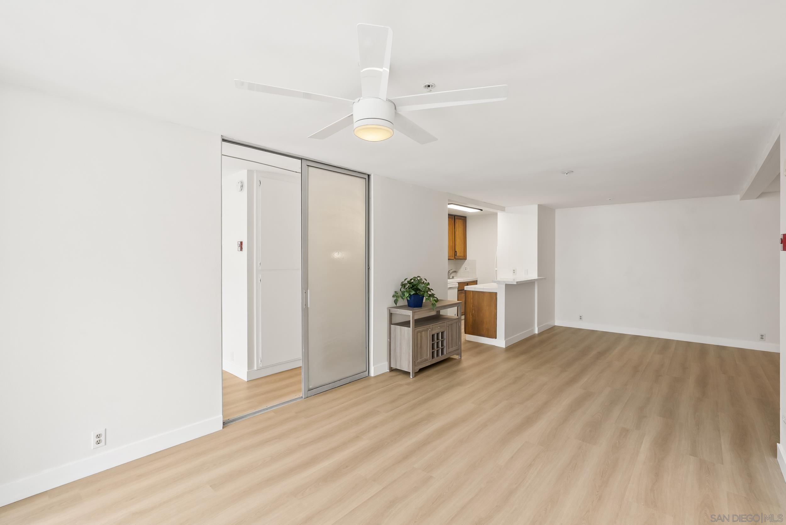 Detail Gallery Image 16 of 36 For 727  Sapphire St  #301,  San Diego,  CA 92109 - 2 Beds | 2 Baths