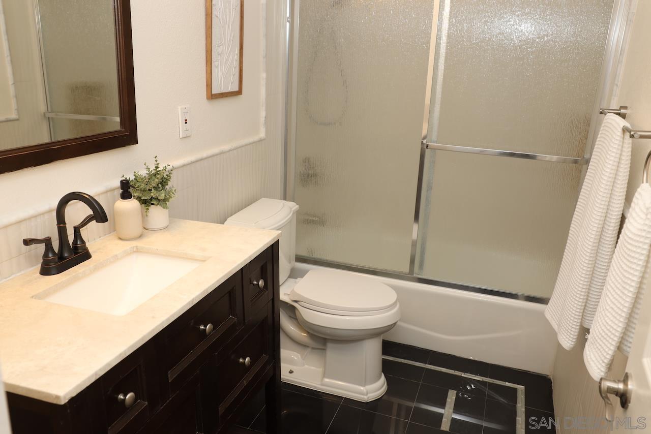 Detail Gallery Image 20 of 40 For 8907  Taurus Place, San Diego,  CA 92126 - 5 Beds | 3 Baths