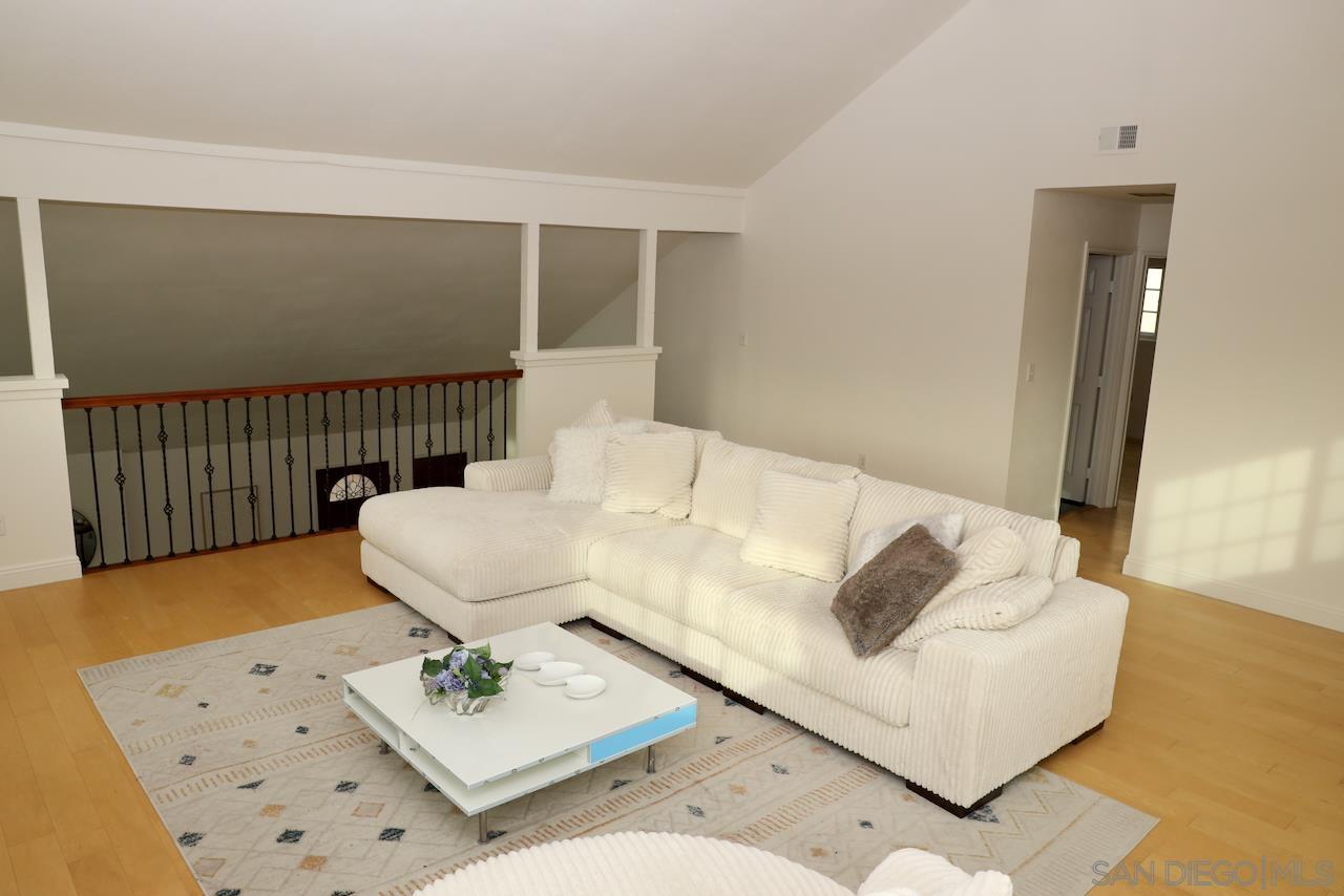 Detail Gallery Image 29 of 40 For 8907  Taurus Place, San Diego,  CA 92126 - 5 Beds | 3 Baths