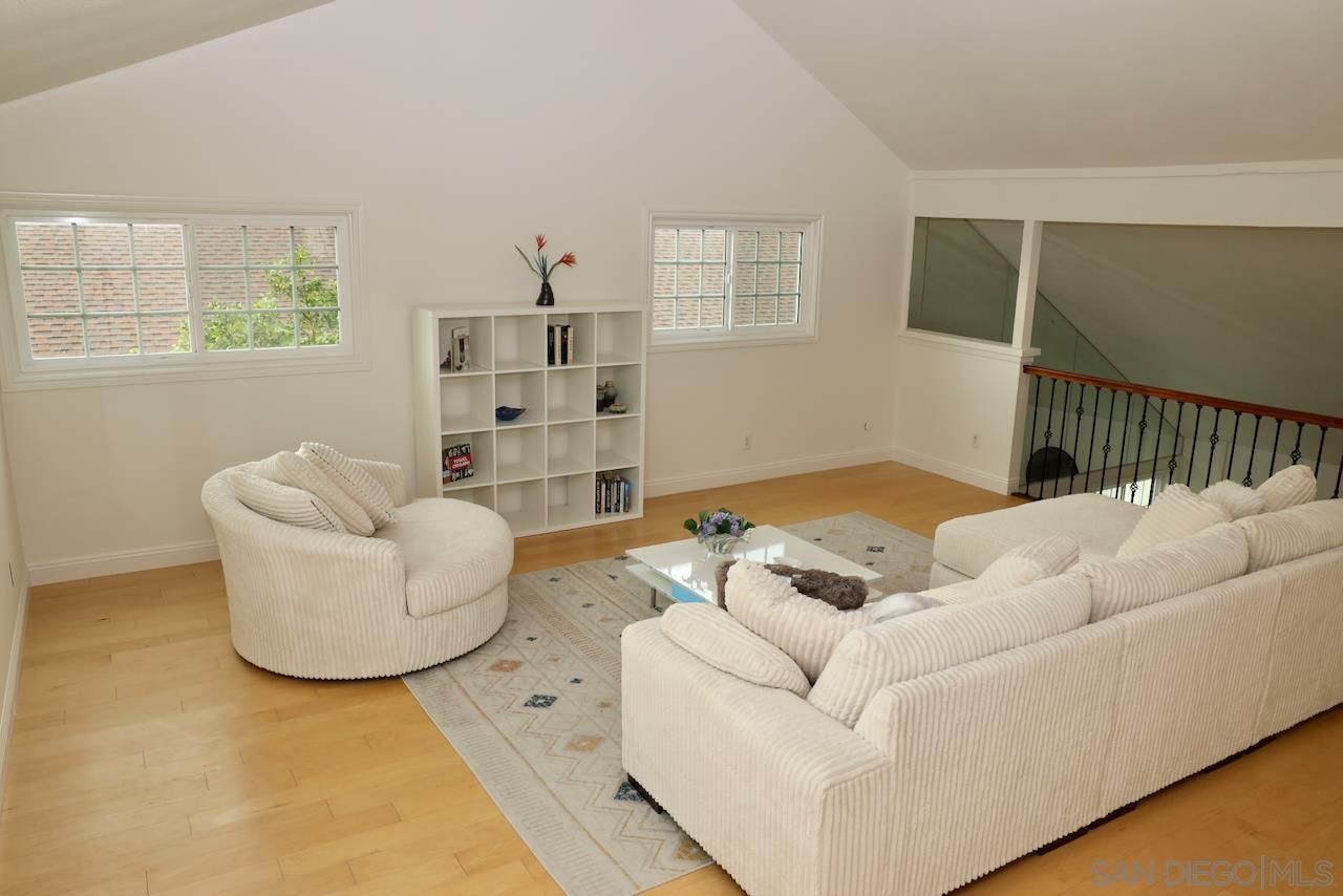 Detail Gallery Image 30 of 40 For 8907  Taurus Place, San Diego,  CA 92126 - 5 Beds | 3 Baths