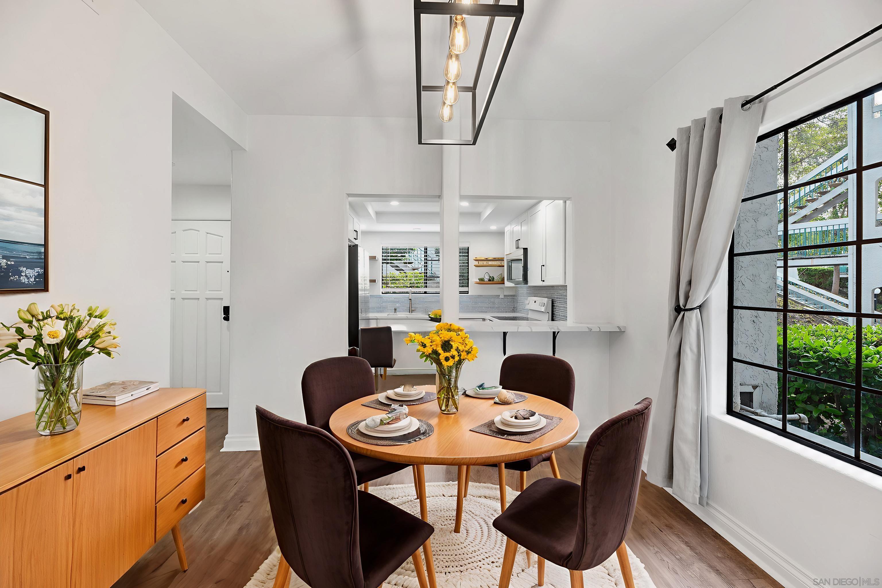 Detail Gallery Image 16 of 50 For 16232  Avenida Venusto  #B,  San Diego,  CA 92128 - 3 Beds | 2 Baths