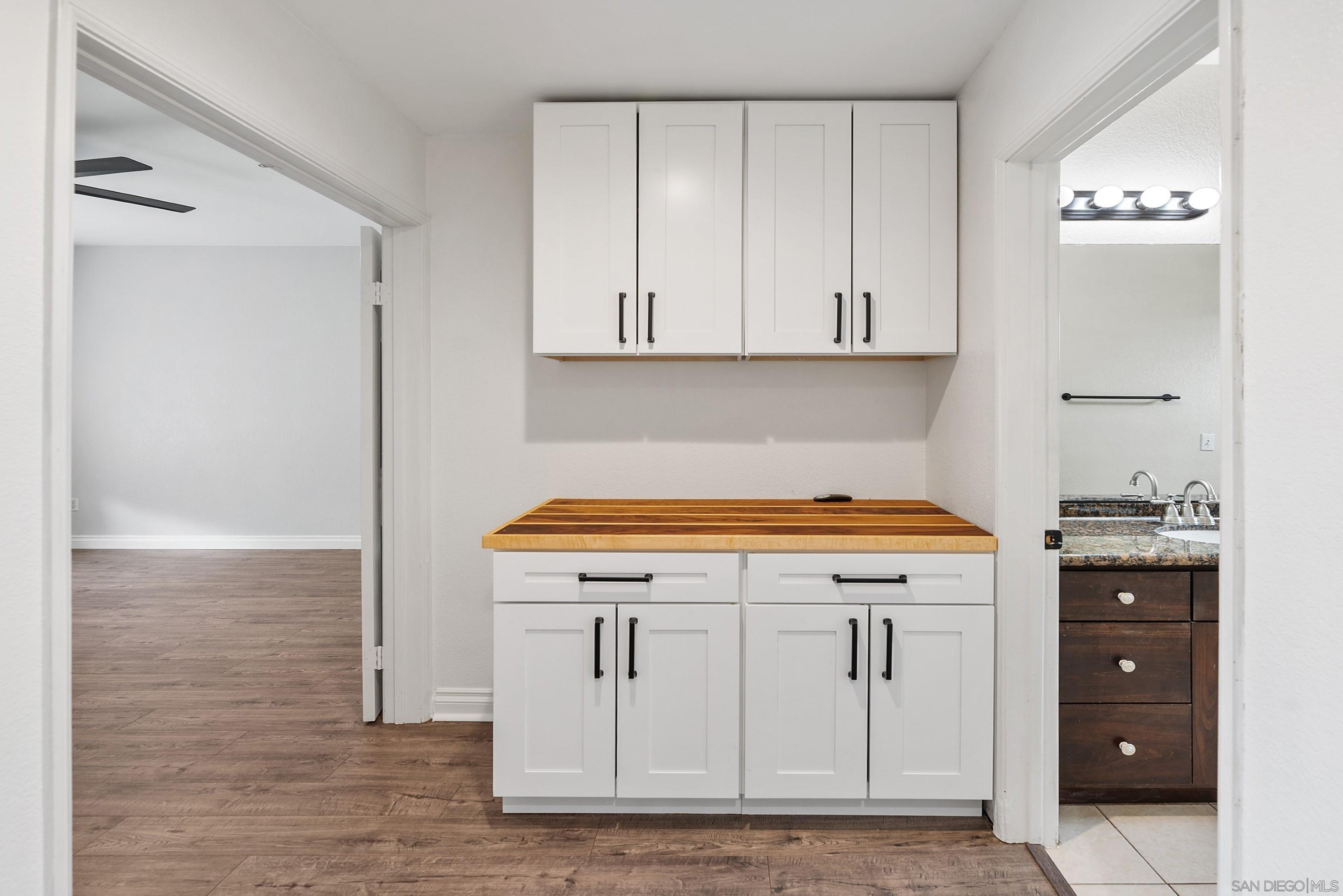 Detail Gallery Image 24 of 50 For 16232  Avenida Venusto  #B,  San Diego,  CA 92128 - 3 Beds | 2 Baths