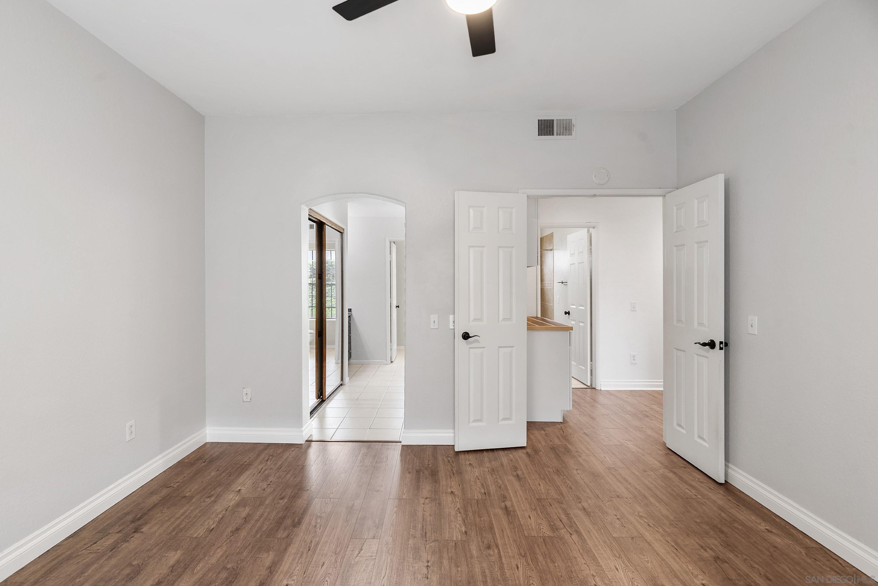 Detail Gallery Image 33 of 50 For 16232  Avenida Venusto  #B,  San Diego,  CA 92128 - 3 Beds | 2 Baths