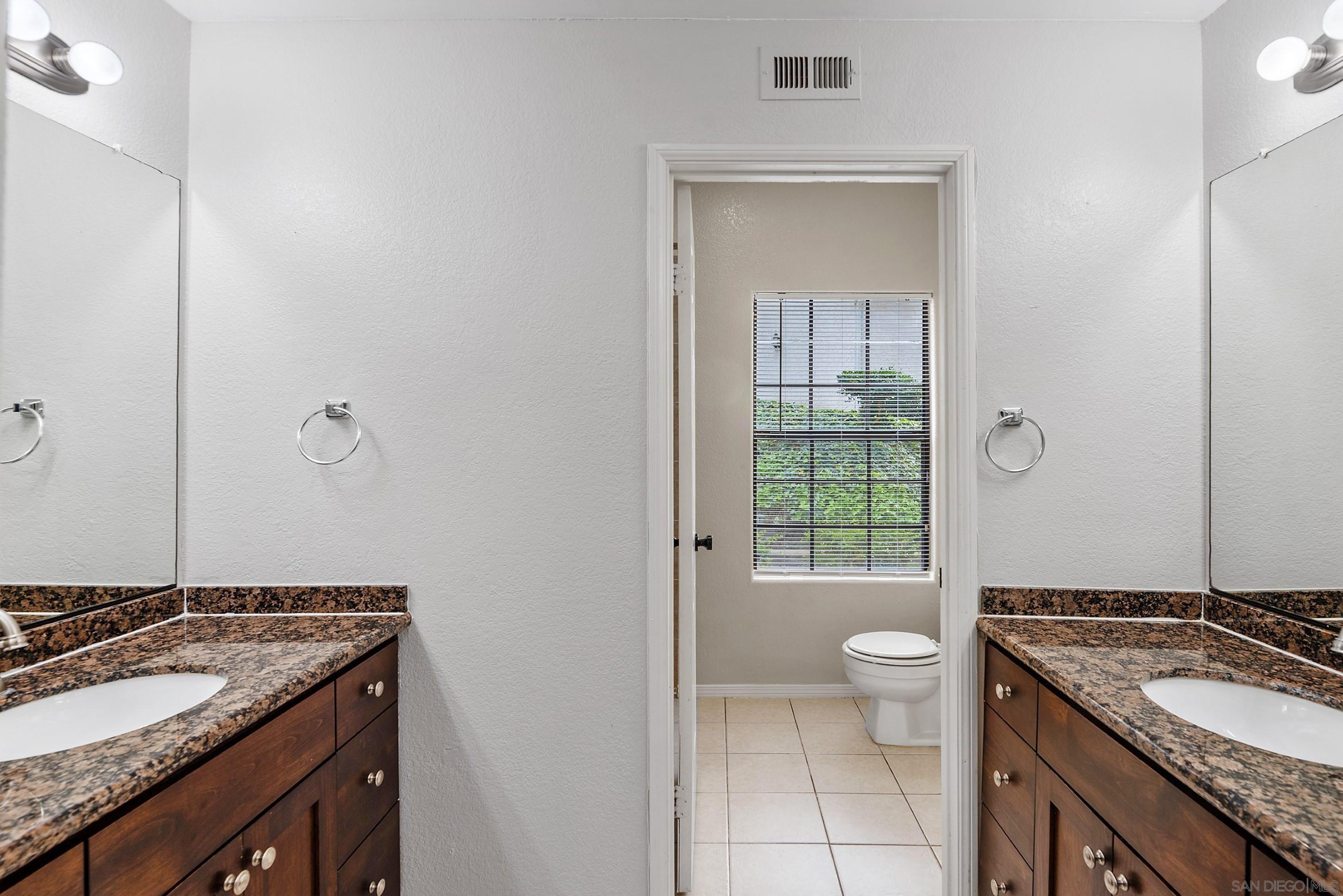 Detail Gallery Image 34 of 50 For 16232  Avenida Venusto  #B,  San Diego,  CA 92128 - 3 Beds | 2 Baths