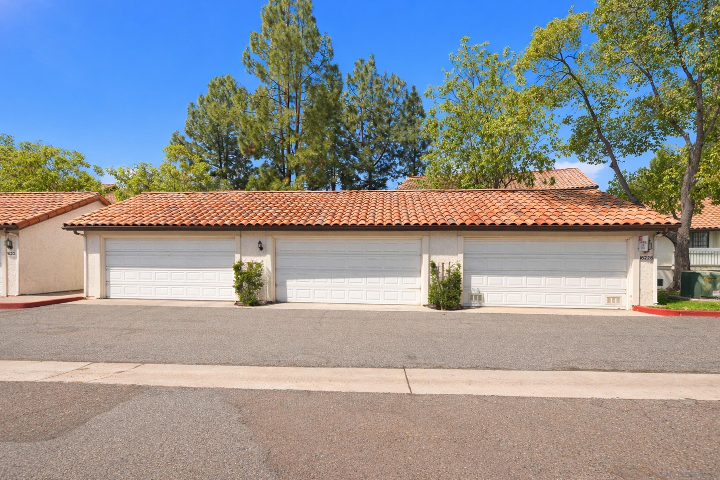 Detail Gallery Image 39 of 50 For 16232  Avenida Venusto  #B,  San Diego,  CA 92128 - 3 Beds | 2 Baths