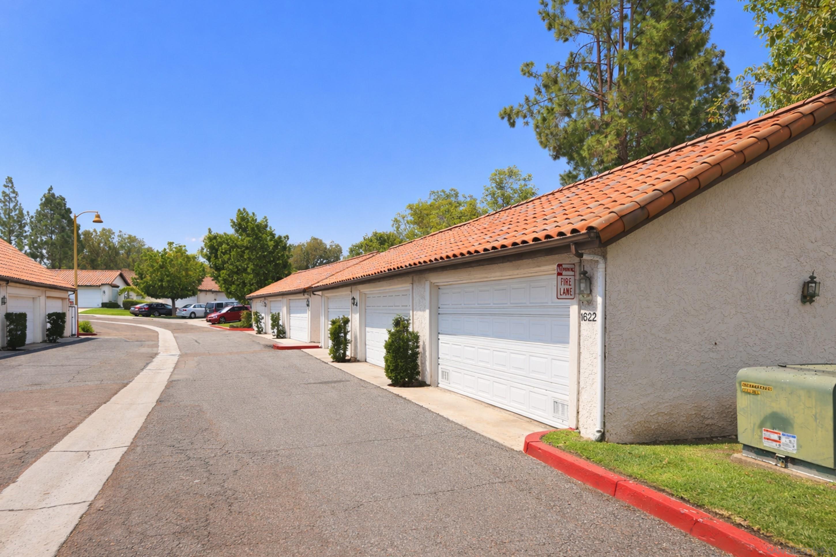 Detail Gallery Image 41 of 50 For 16232  Avenida Venusto  #B,  San Diego,  CA 92128 - 3 Beds | 2 Baths