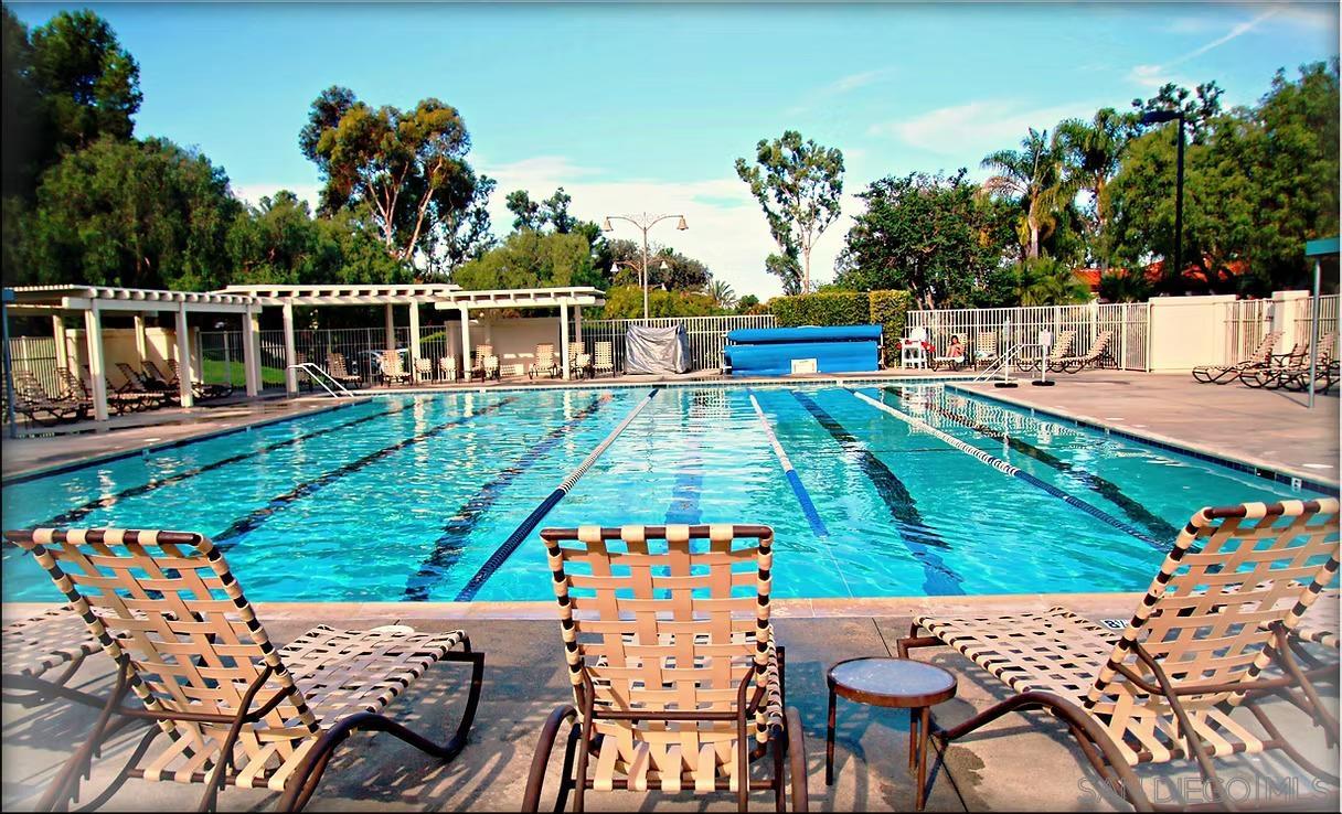 Detail Gallery Image 47 of 50 For 16232  Avenida Venusto  #B,  San Diego,  CA 92128 - 3 Beds | 2 Baths