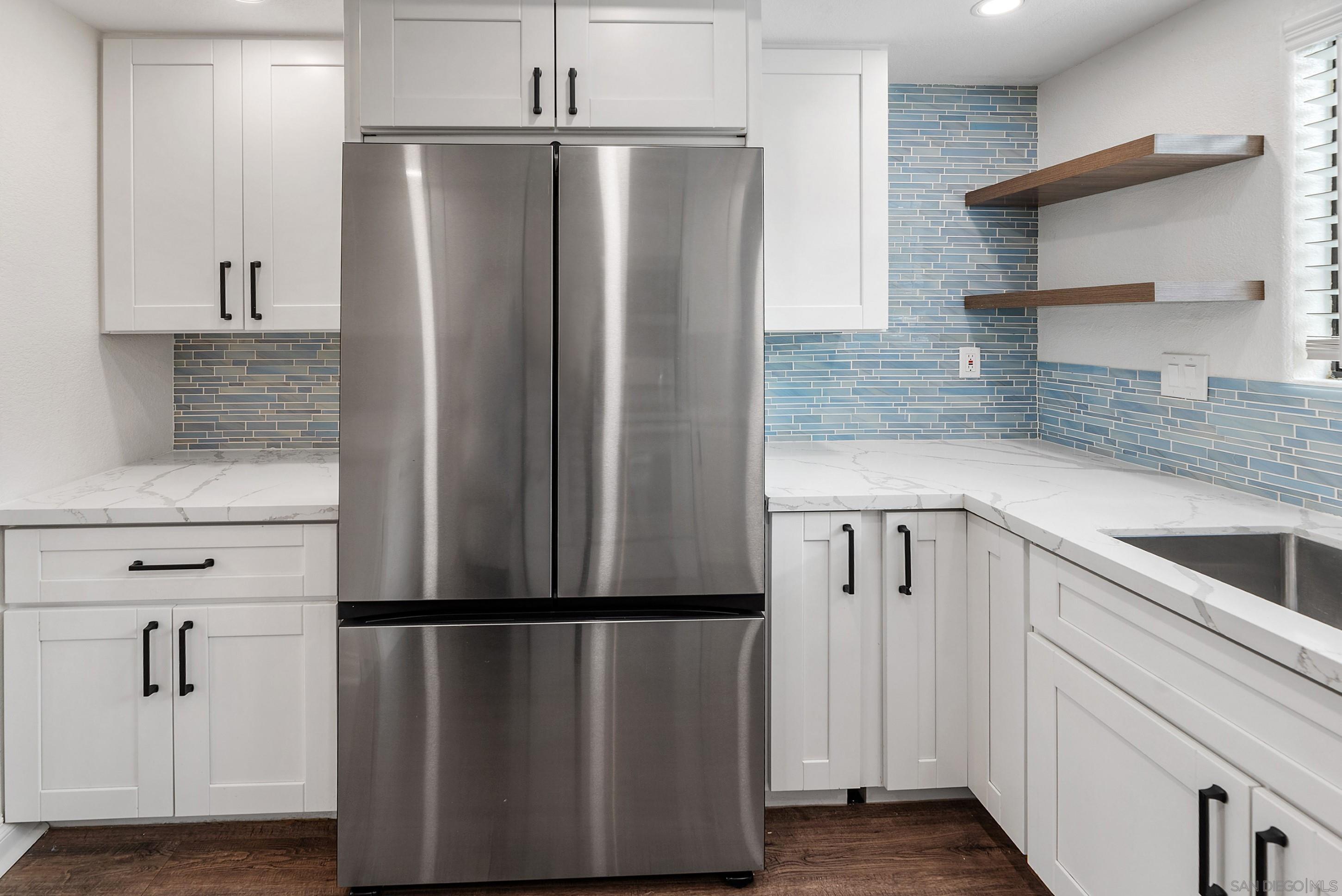 Detail Gallery Image 10 of 50 For 16232  Avenida Venusto  #B,  San Diego,  CA 92128 - 3 Beds | 2 Baths