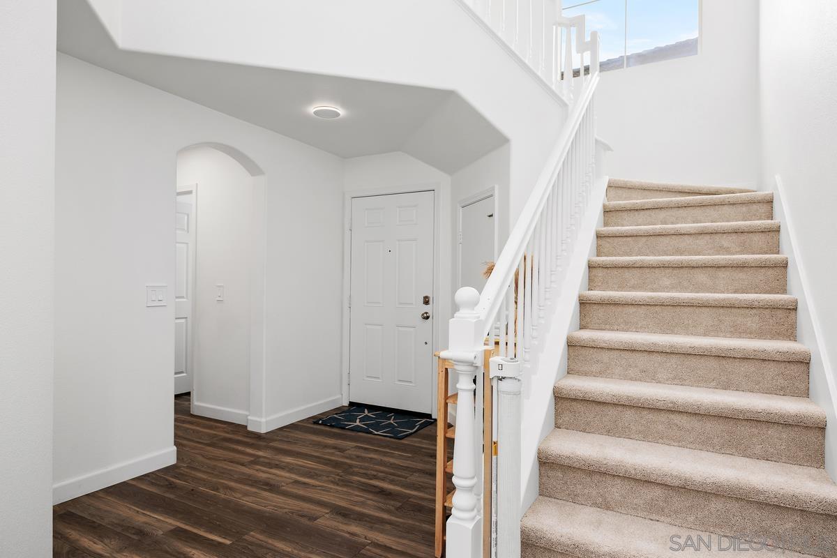 Detail Gallery Image 15 of 25 For 5512  Foxtail Loop, Carlsbad,  CA 92010 - 3 Beds | 2/1 Baths